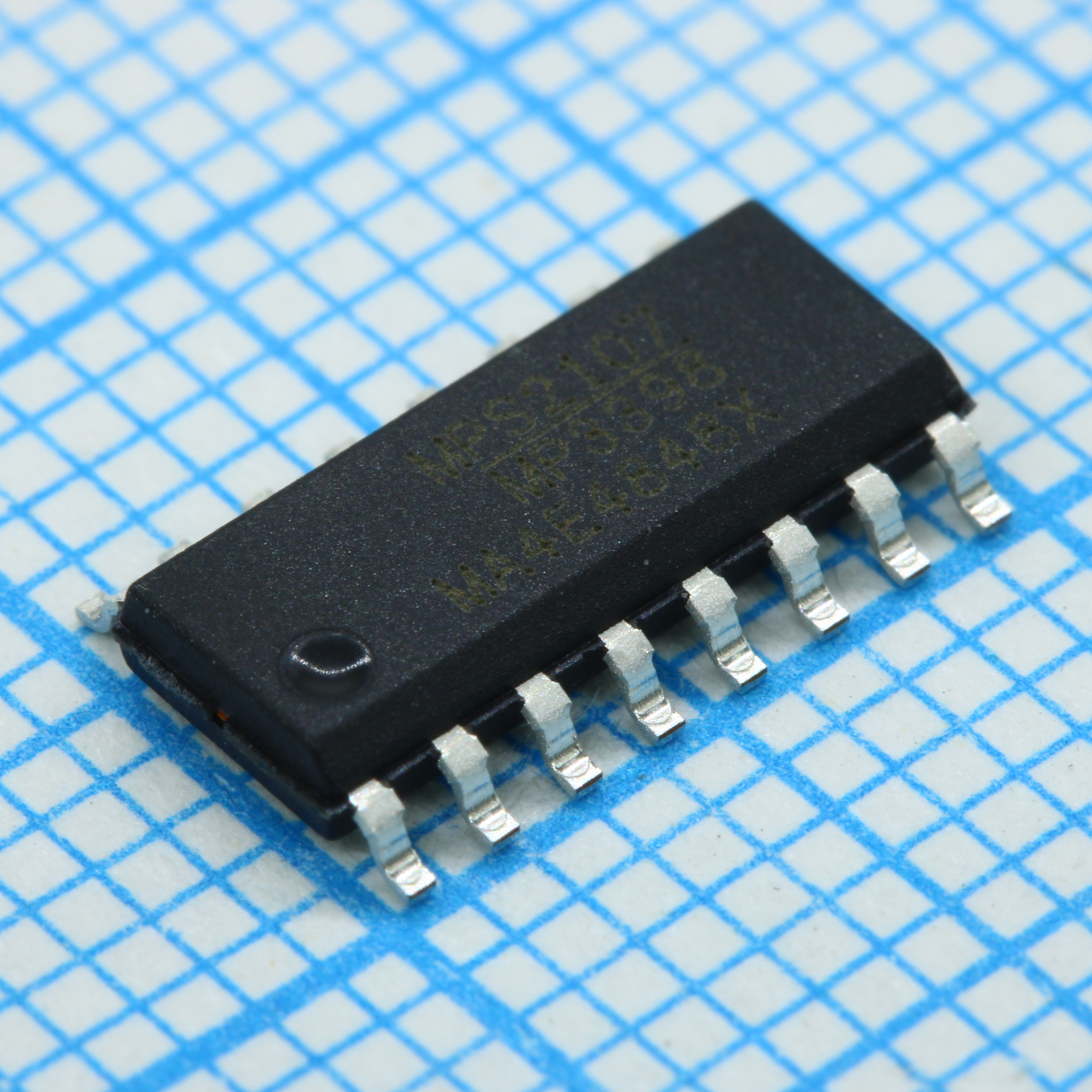 Фото ADG211AKRZ-REEL7 Analog Devices, Inc. — ADG211AKRZ-REEL7 — Аналоговые ключи — Analog Devices, Inc.