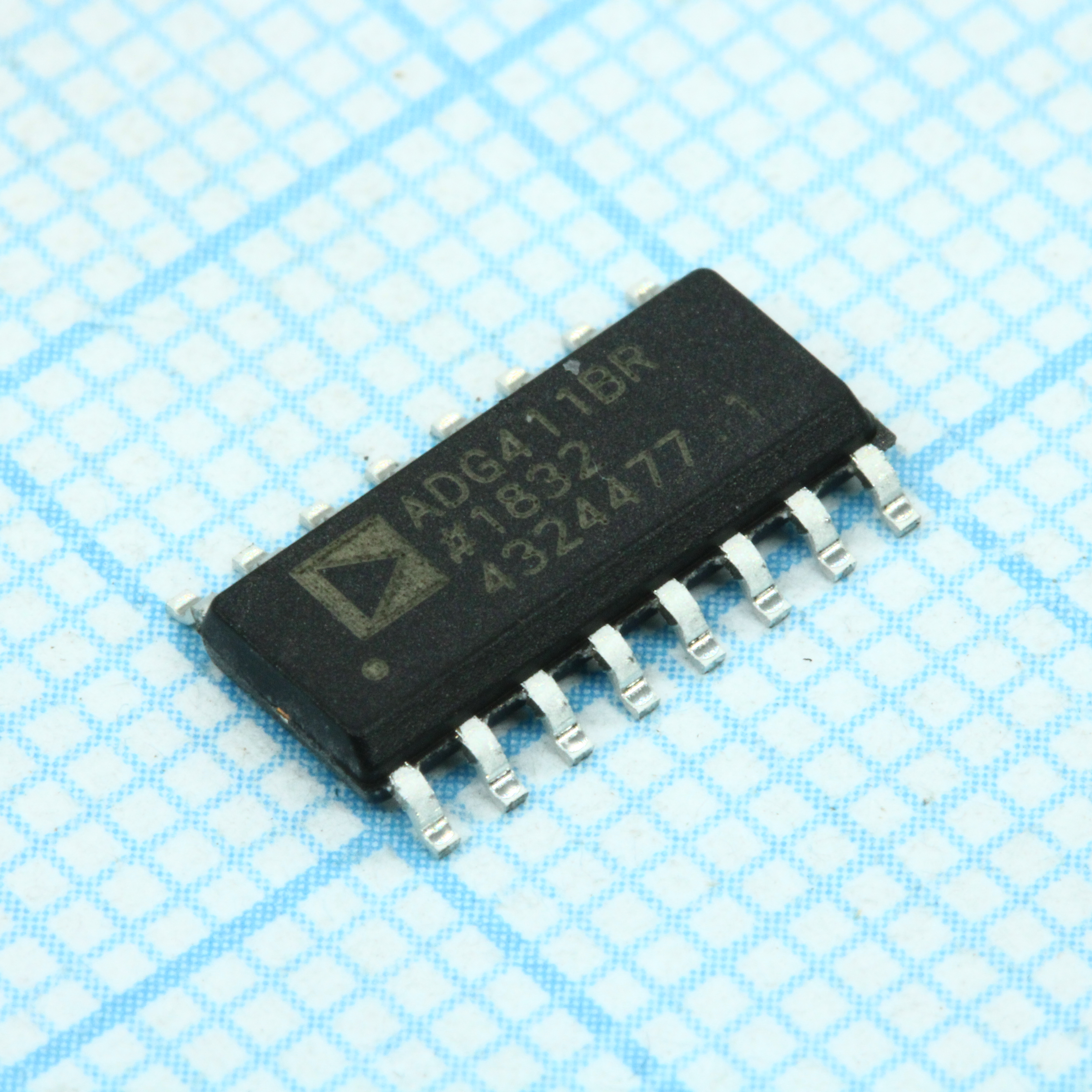 Фото ADG411BR Analog Devices, Inc. — ADG411BRZ-REEL7