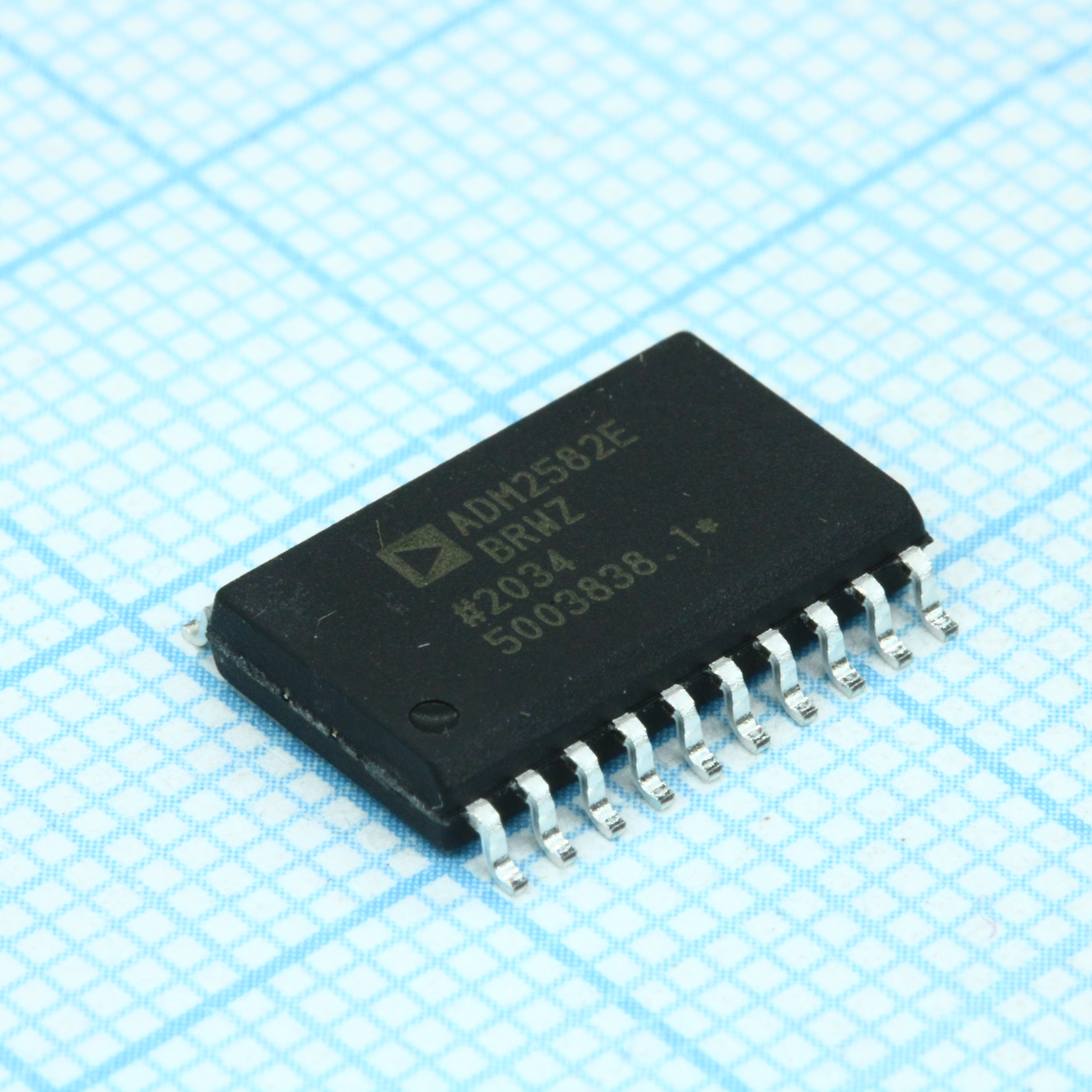 Фото ADM2582EBRW Analog Devices, Inc. — ADM2582EBRWZ-REEL7