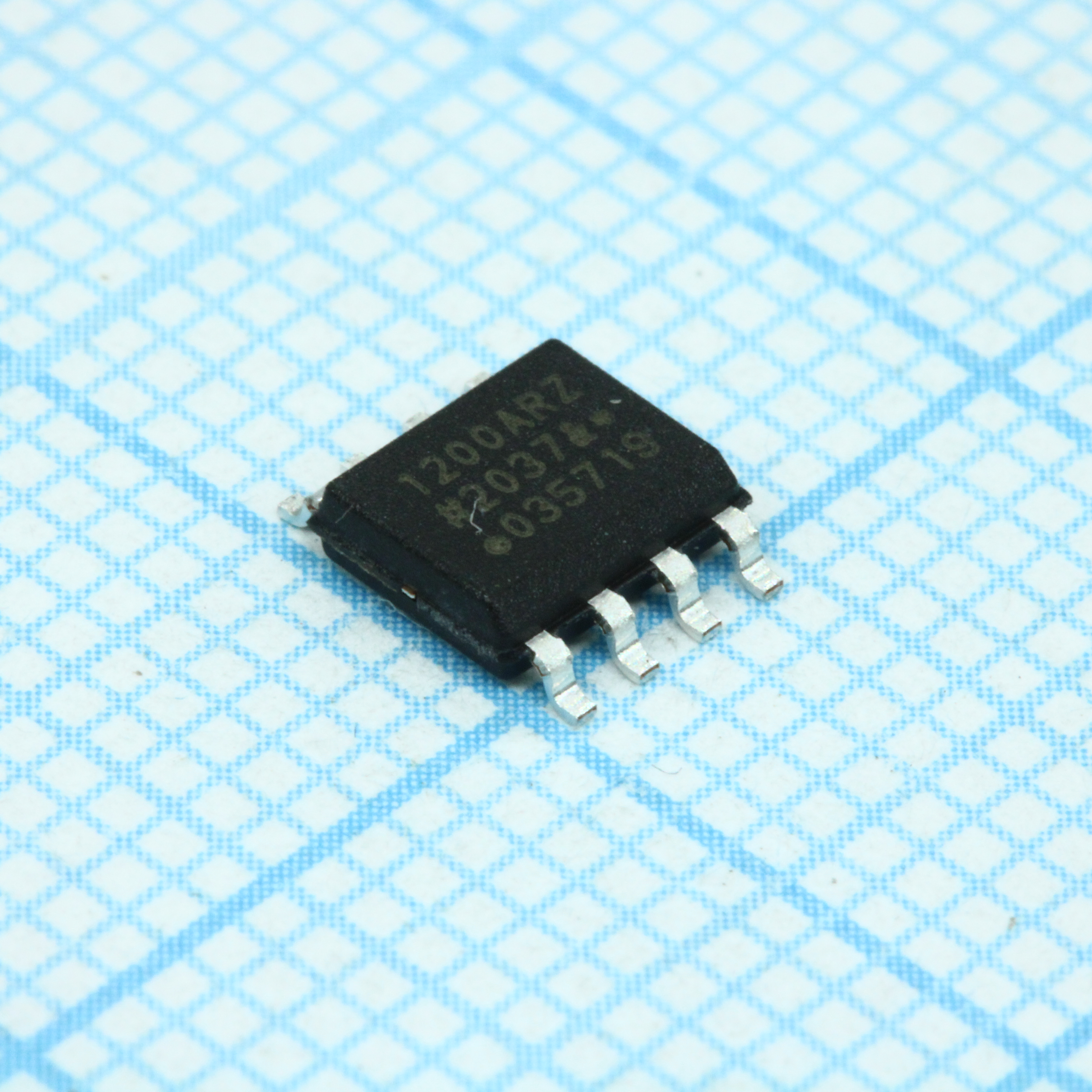 Фото ADUM1200AR Analog Devices, Inc. — ADUM1200ARZ-RL7