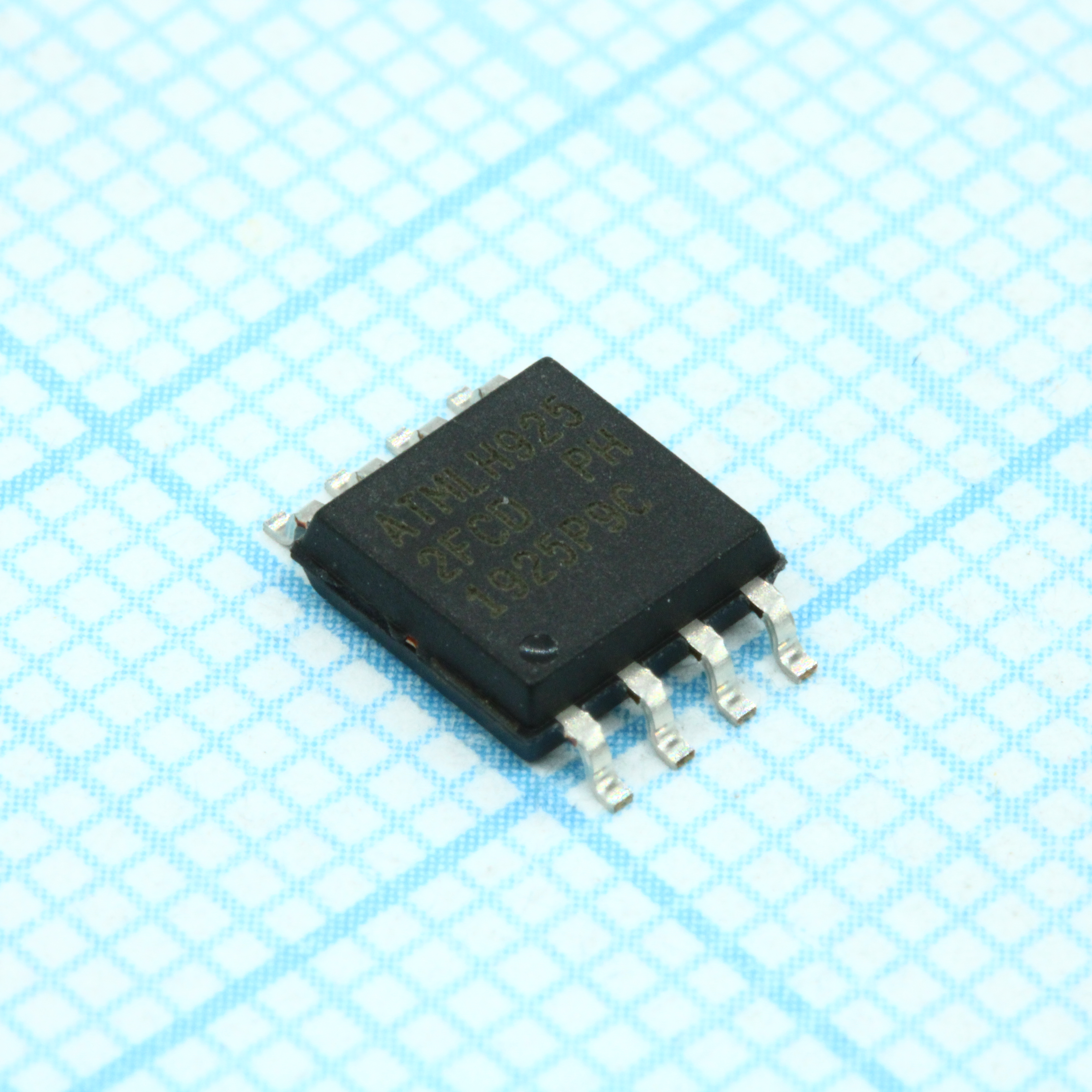 Фото AT24C512C-SHD-B Microchip Technology Inc. — AT24C512C-SHD-B — EEPROM память — Microchip Technology Inc.