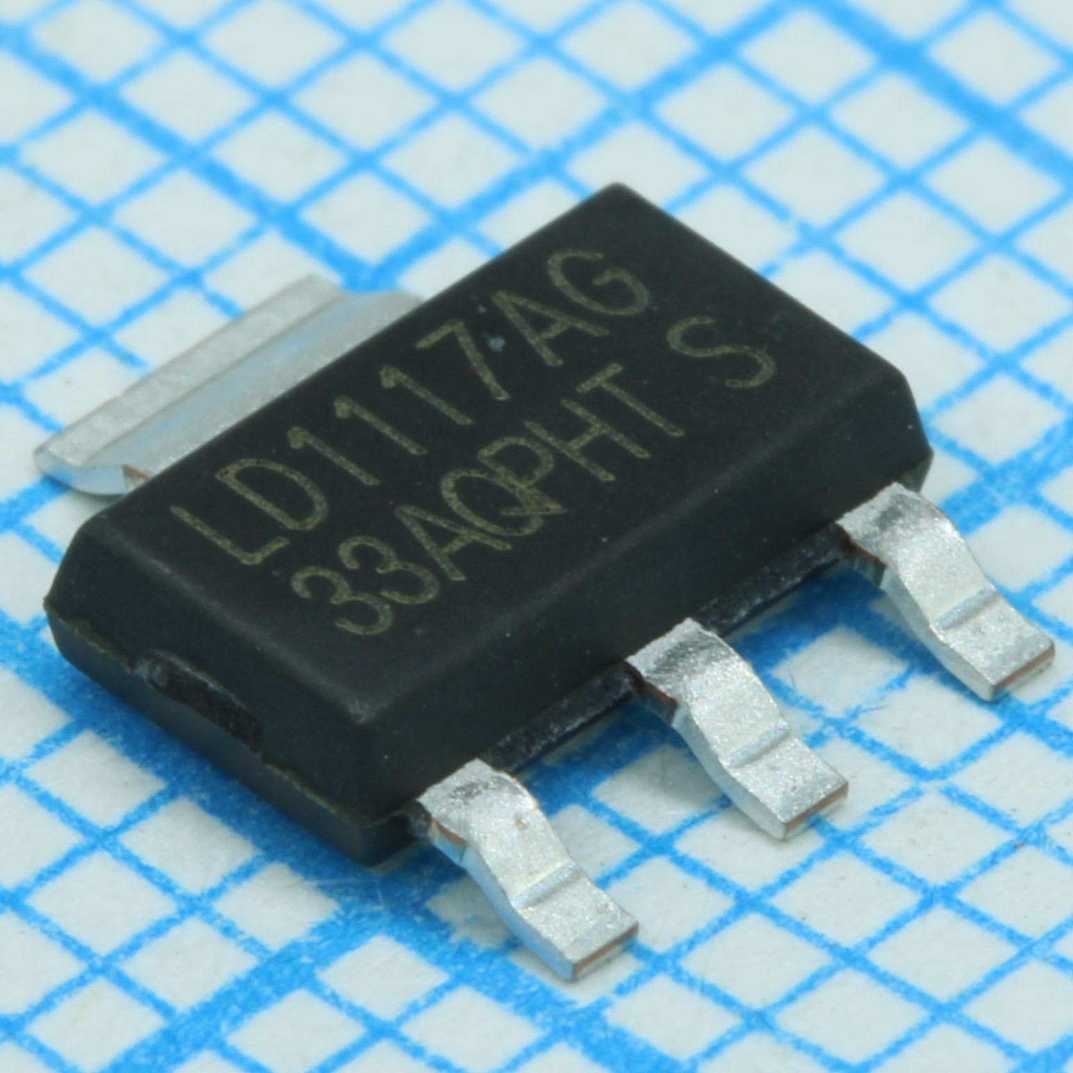 Фото BDP954H6327XTSA1 Infineon Technologies — BDP954E6327 — Одиночные биполярные транзисторы — Infineon Technologies