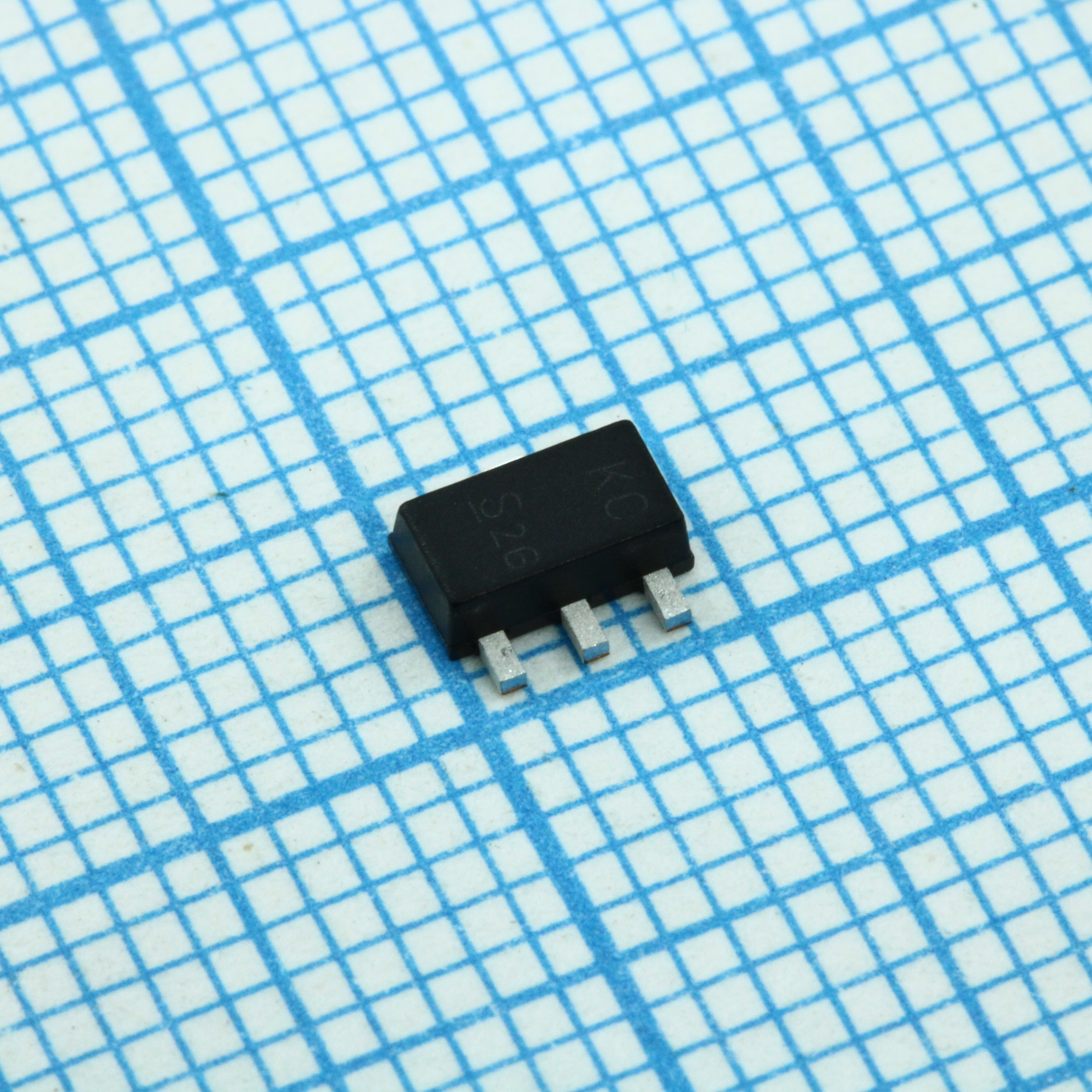 Фото BSS192PH6327FTSA1 Infineon Technologies — BSS192PH6327FTSA1 — Одиночные MOSFET транзисторы — Infineon Technologies