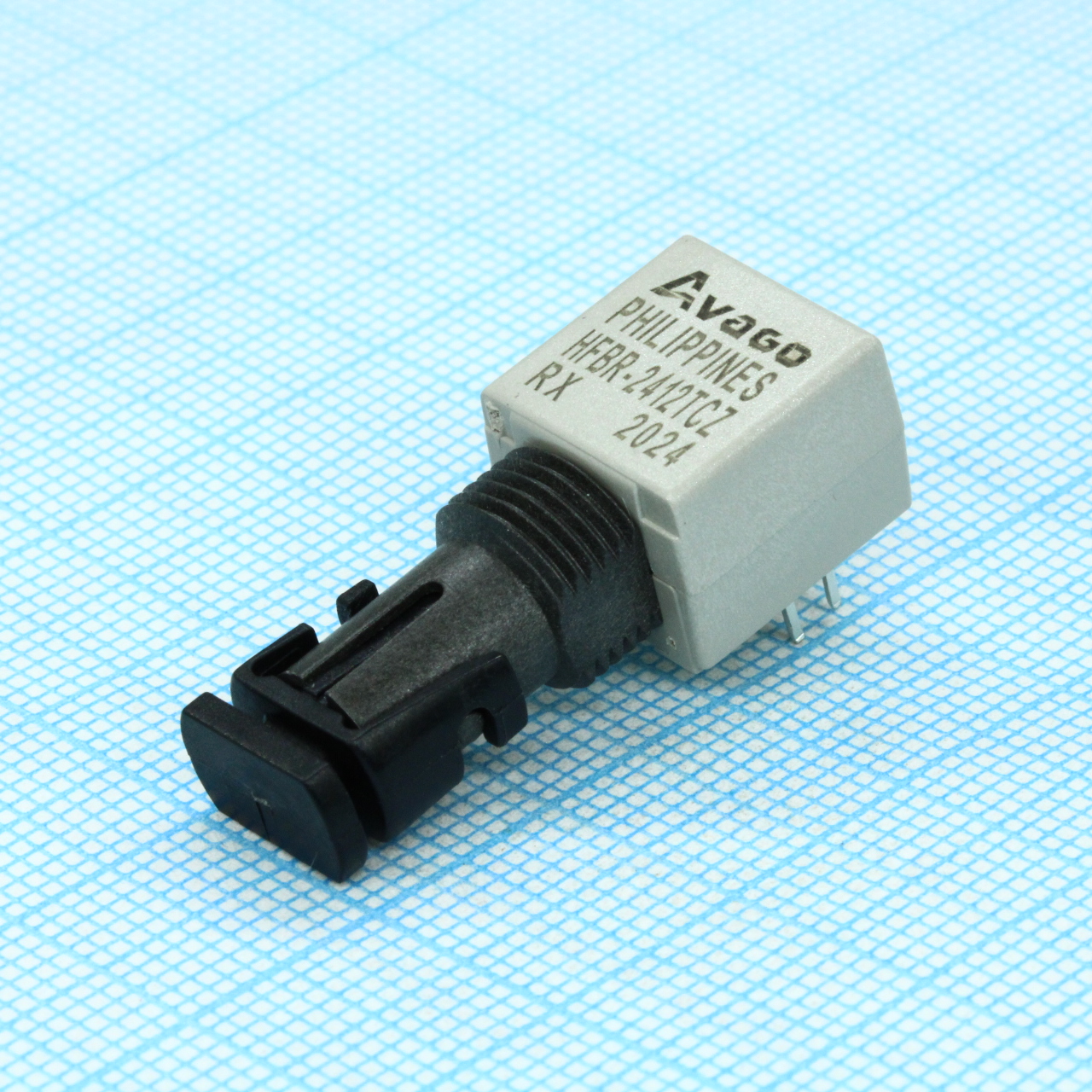 Фото HFBR-2412TCZ Broadcom — HFBR-2412TCZ — Оптоволоконные приемопередатчики — Broadcom