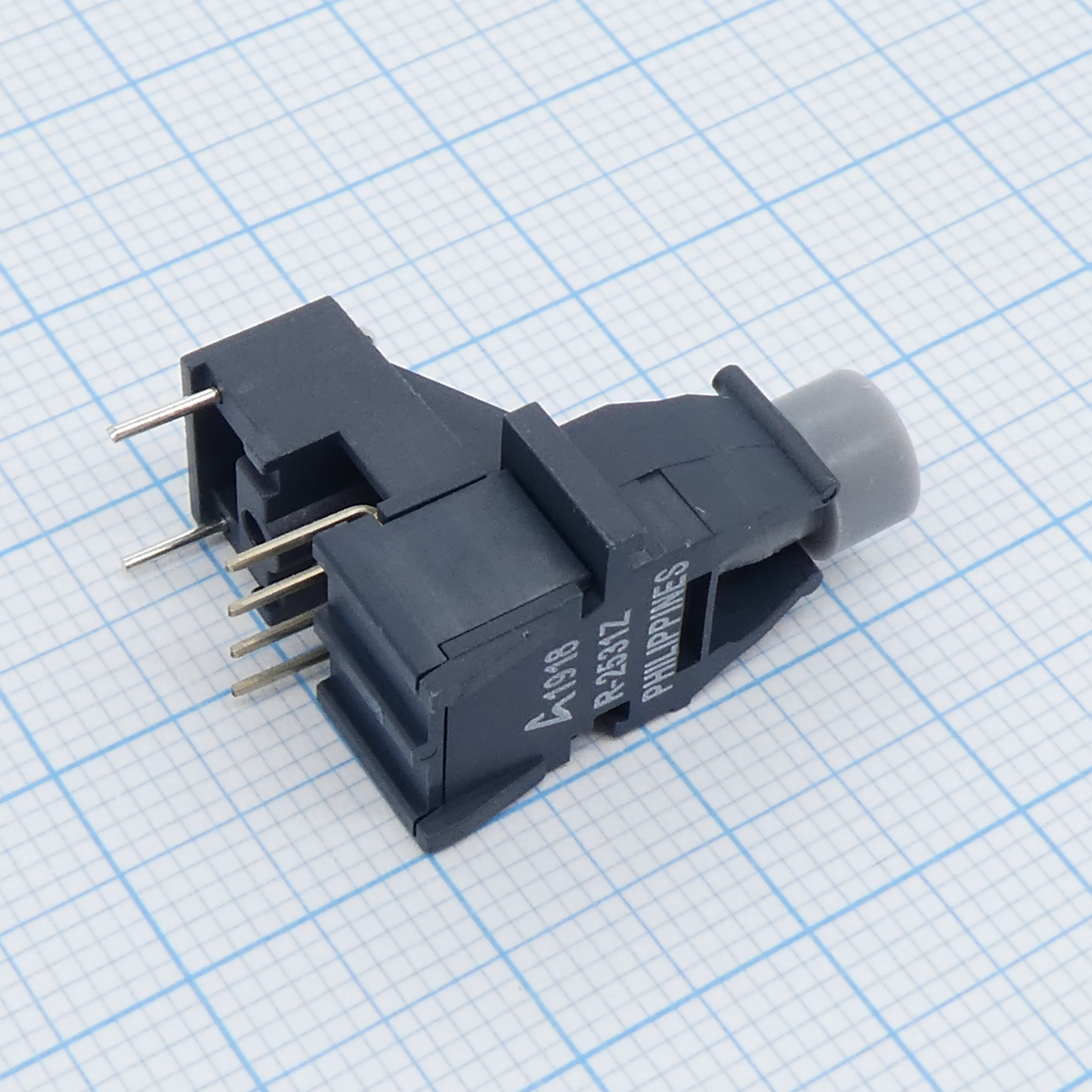 Фото HFBR-2531Z Broadcom — HFBR-2531Z — Оптоволоконные приемопередатчики — Broadcom