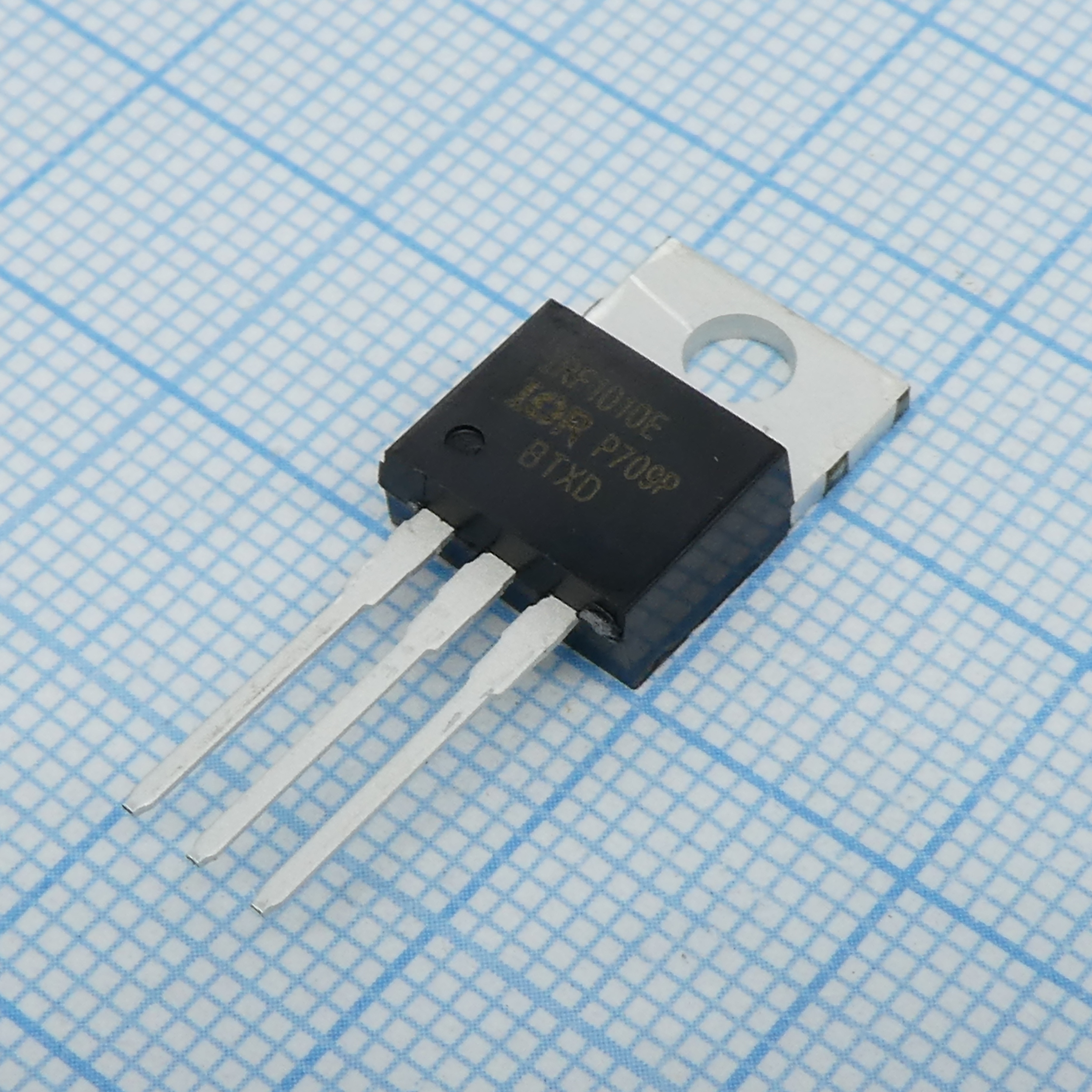 Фото IRF1010EPBF Infineon Technologies — IRF1010EPBF — Одиночные MOSFET транзисторы — Infineon Technologies