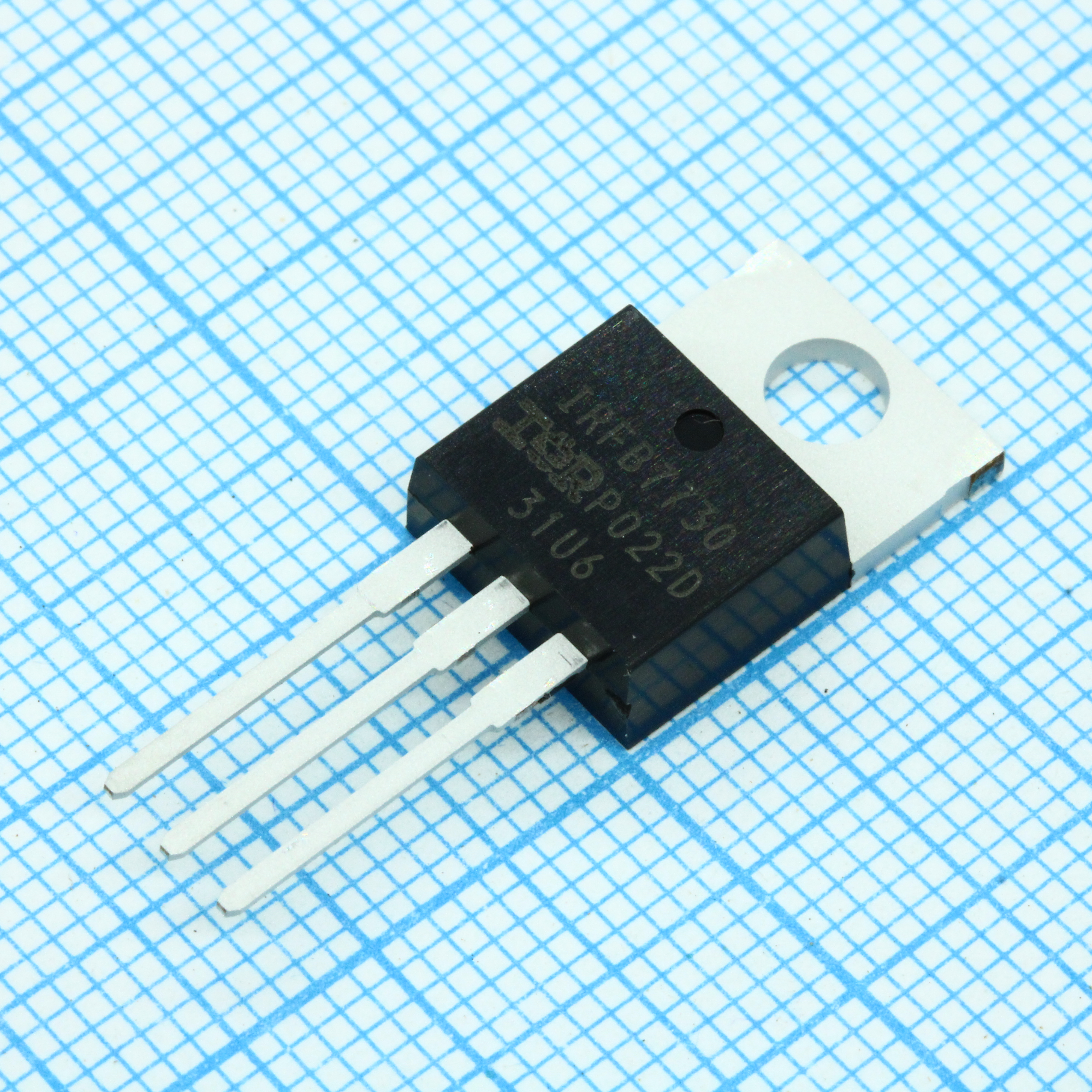 Фото IRFB7730PBF Infineon Technologies — IRFB7730PBF — Одиночные MOSFET транзисторы — Infineon Technologies