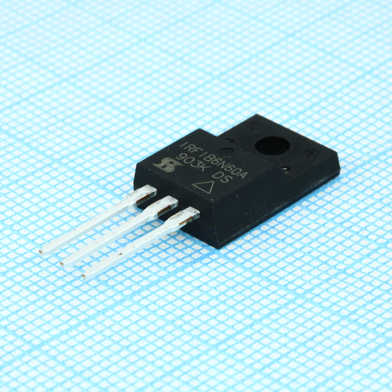 Фото IRFIB6N60APBF VISHAY — IRFIB6N60APBF — Одиночные MOSFET транзисторы — VISHAY