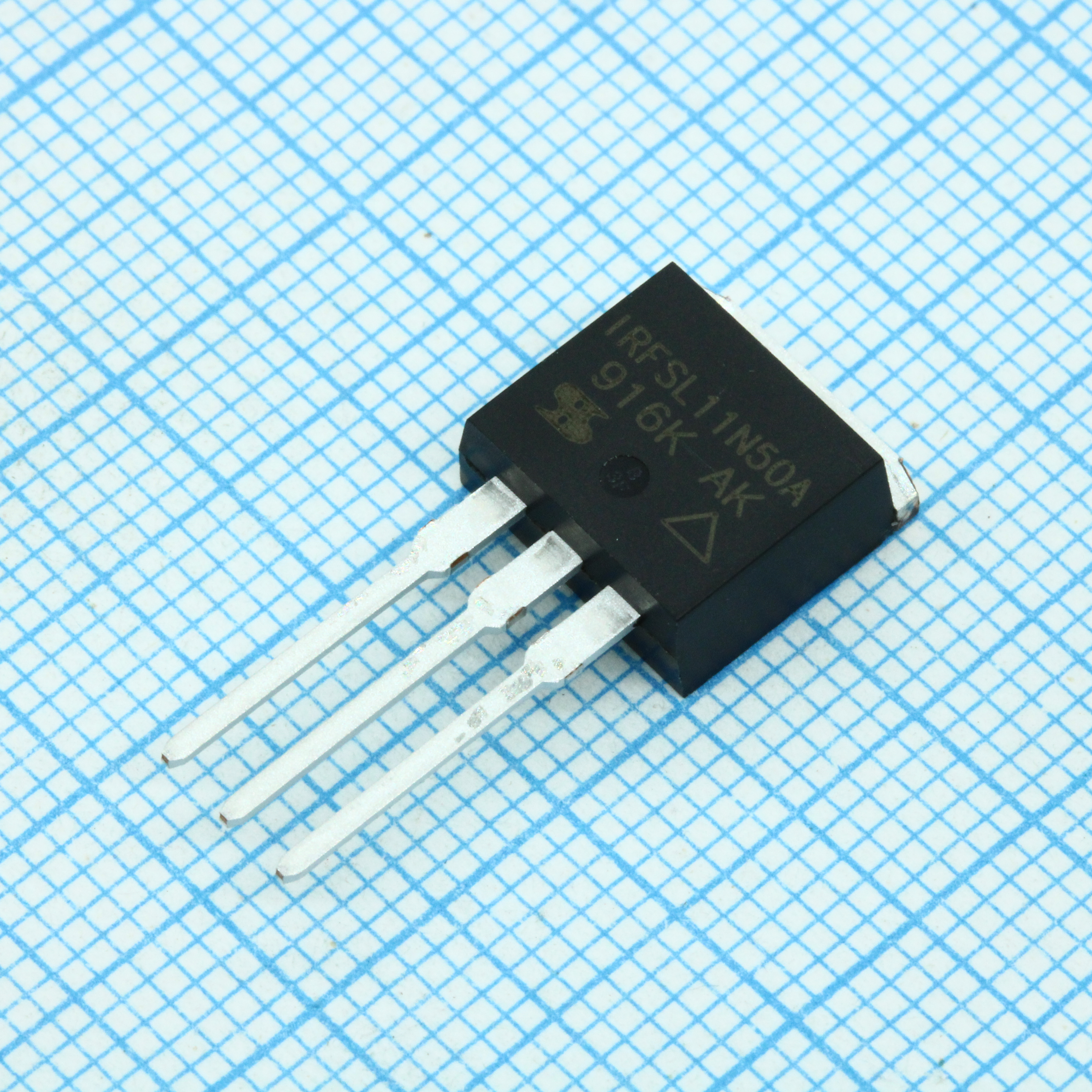 Фото IRFSL11N50APBF VISHAY — IRFSL11N50APBF — Одиночные MOSFET транзисторы — VISHAY