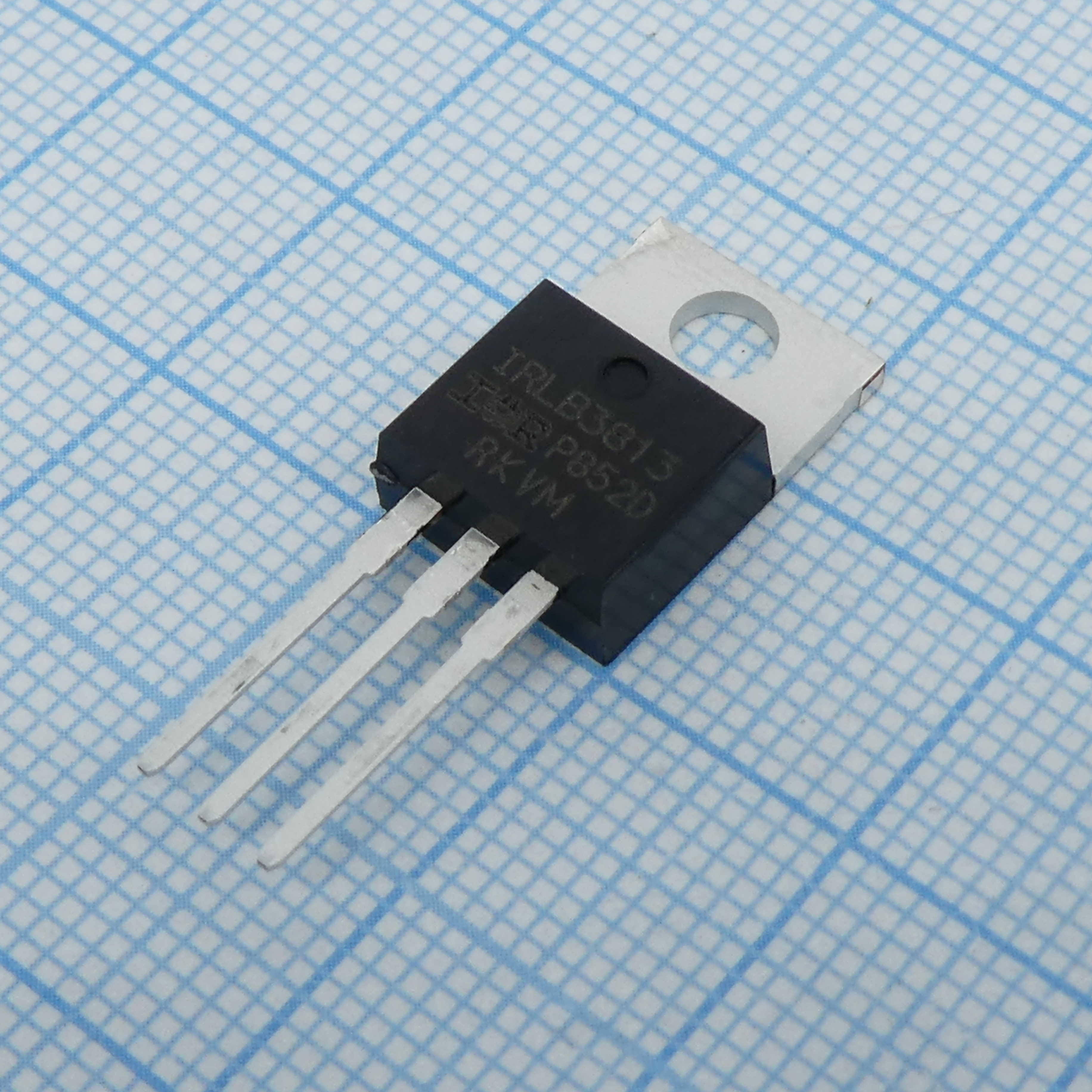 Фото IRLB3813PBF Infineon Technologies — IRLB3813PBF — Одиночные MOSFET транзисторы — Infineon Technologies