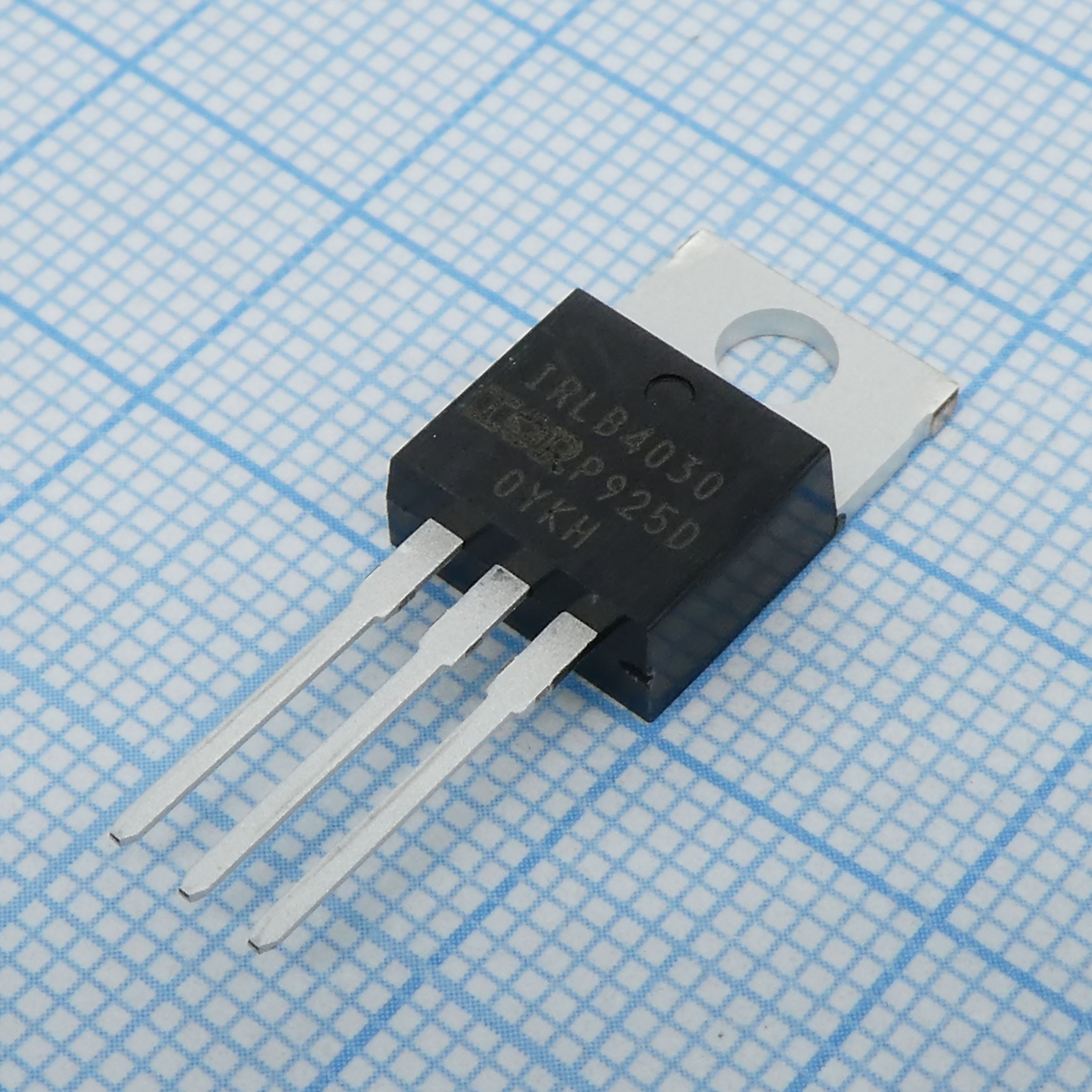 Фото IRLB4030PBF Infineon Technologies — IRLB4030PBF — Одиночные MOSFET транзисторы — Infineon Technologies