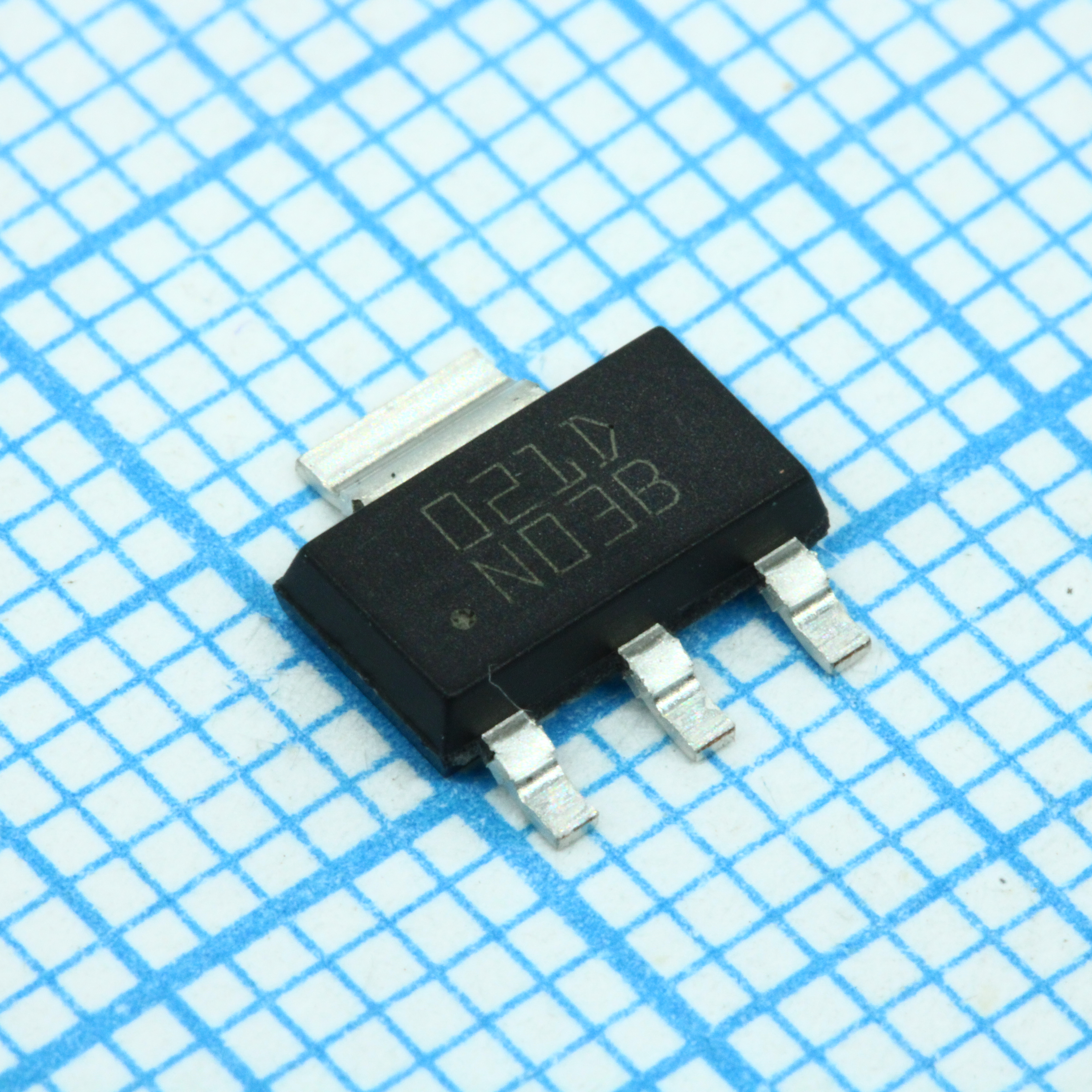 Фото LM1117IMPX-ADJ/NOPB Texas Instruments — LM1117IMPX-ADJ/NOPB — Стабилизаторы линейные — Texas Instruments