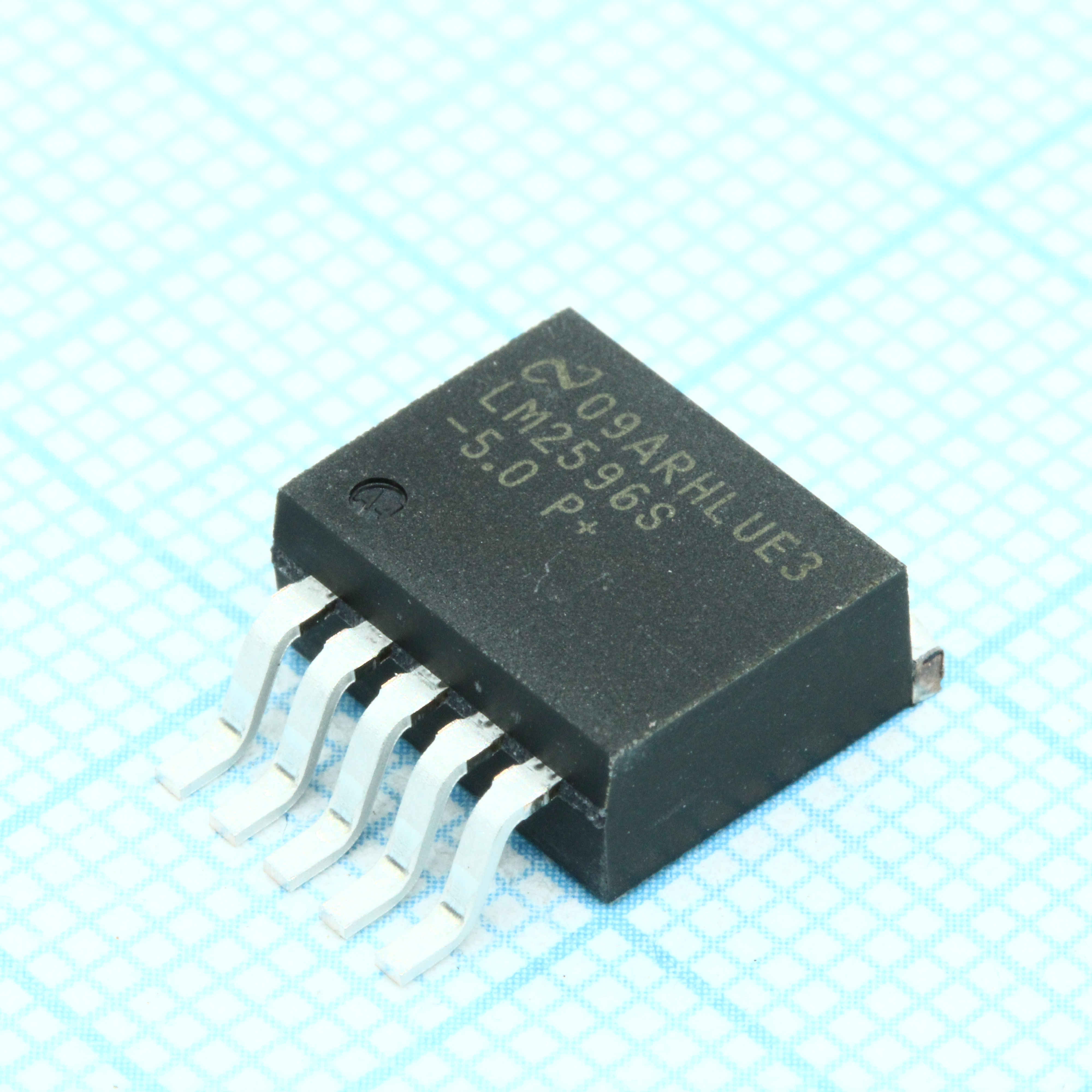 Фото LM2596DSADJR4G ON Semiconductor — LM2596DSADJR4G — Импульсные преобразователи — ON Semiconductor