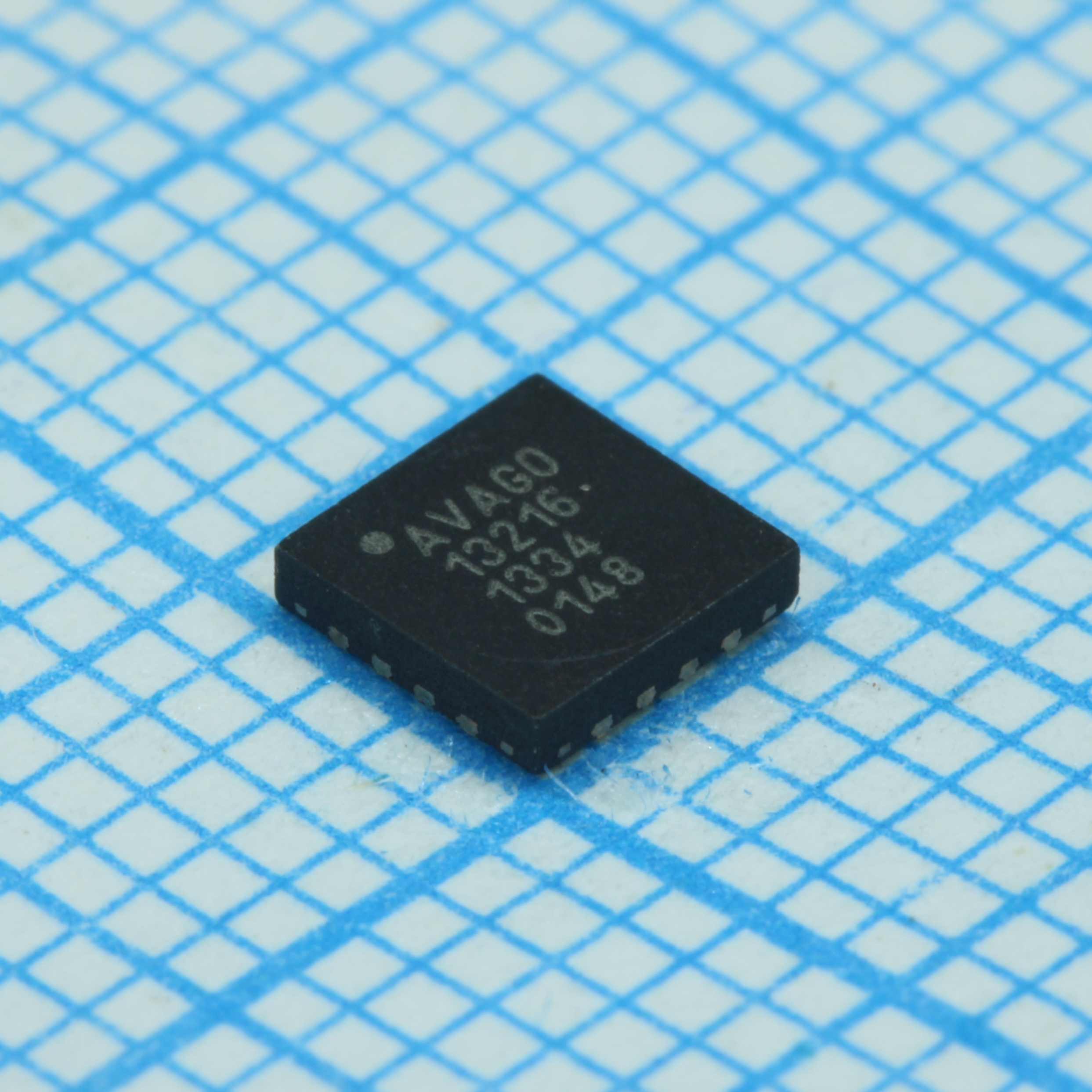 Фото MGA-13216-BLKG Broadcom — MGA-13216-BLKG — Усилители RF — Broadcom
