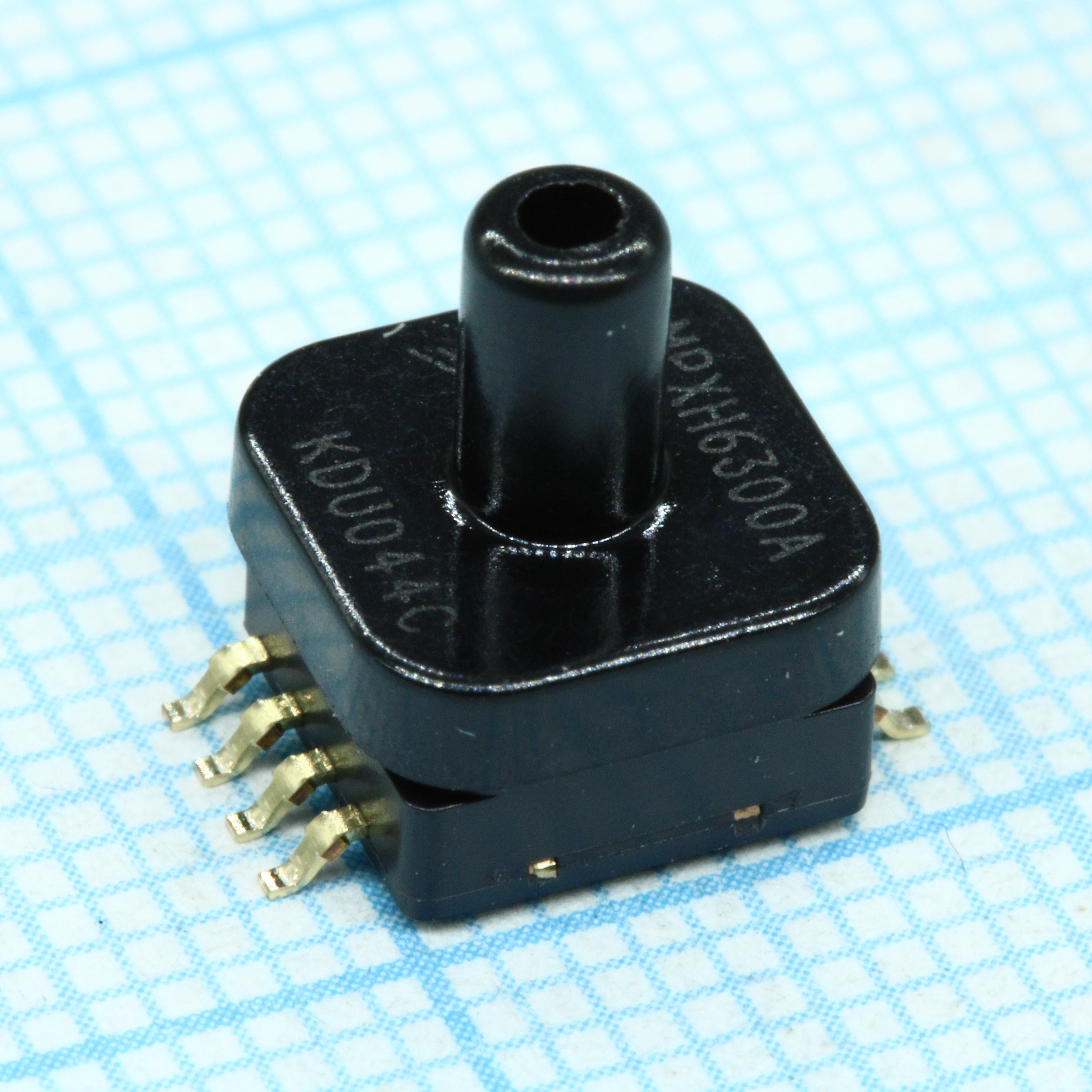 Фото MPXH6300AC6U NXP / Philips — MPXH6300AC6U — Датчики давления и силы — NXP / Philips