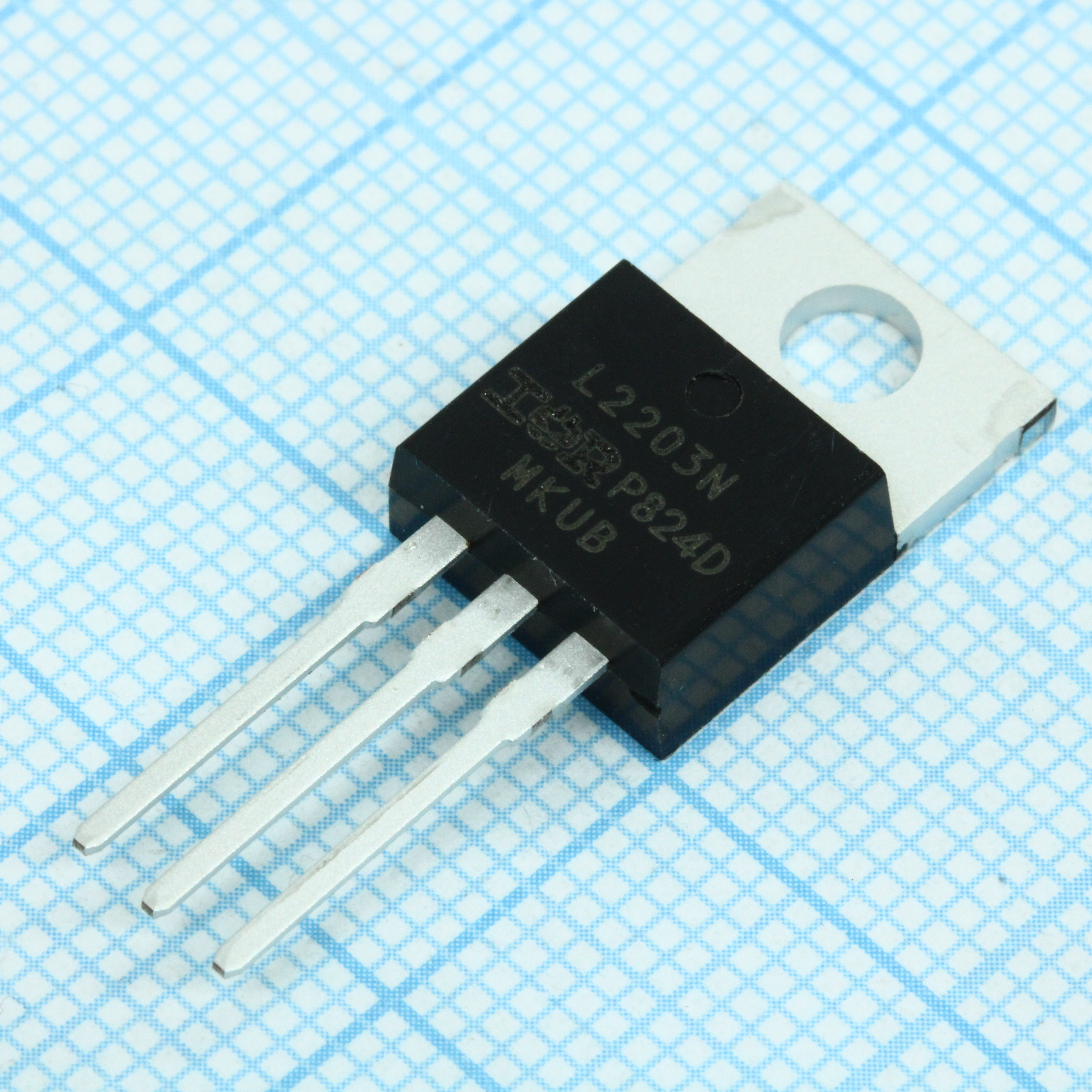 Фото IRL2203N Infineon Technologies — IRL2203NPBF