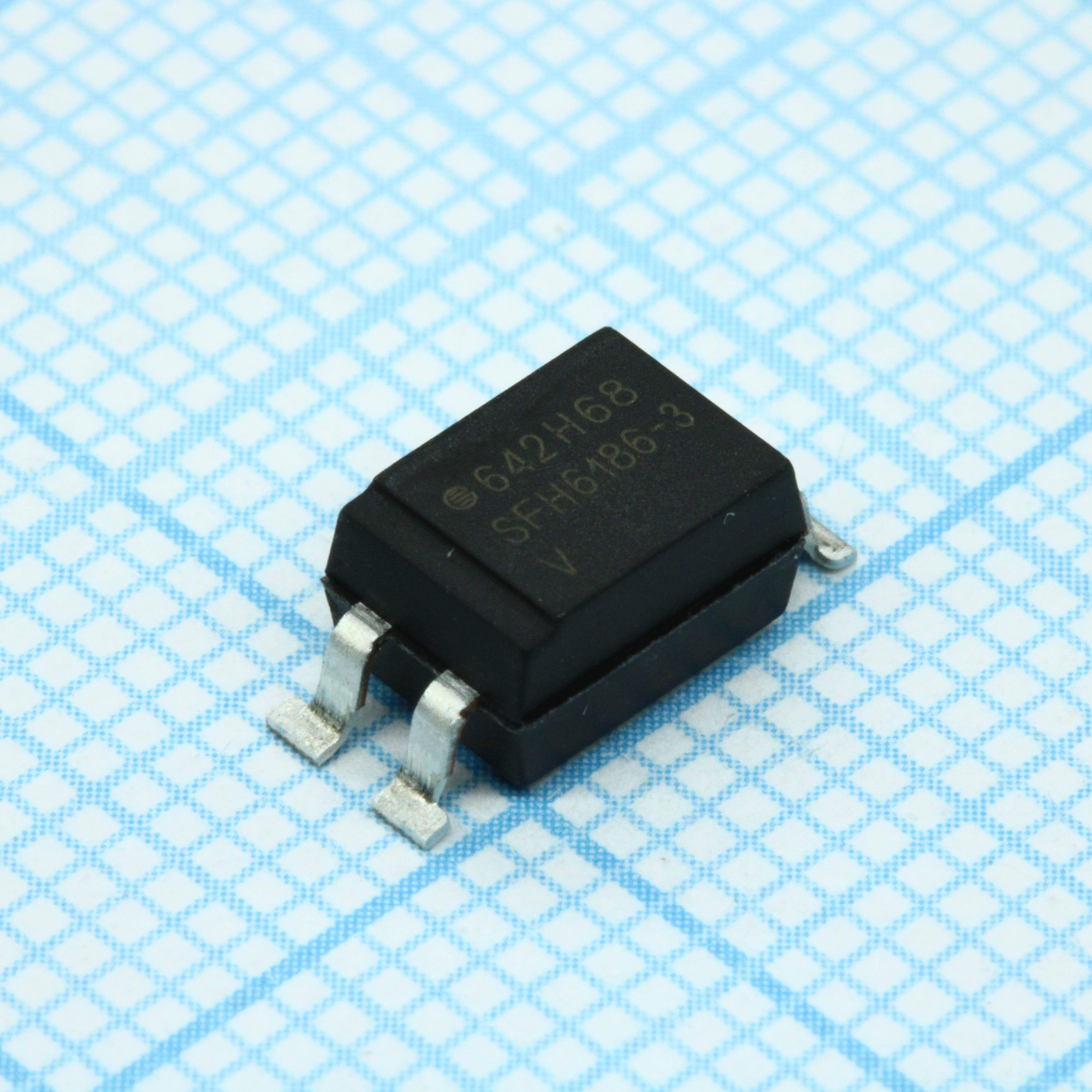 Фото SFH6186-3T VISHAY — SFH6186-3T — Транзисторные оптопары — VISHAY