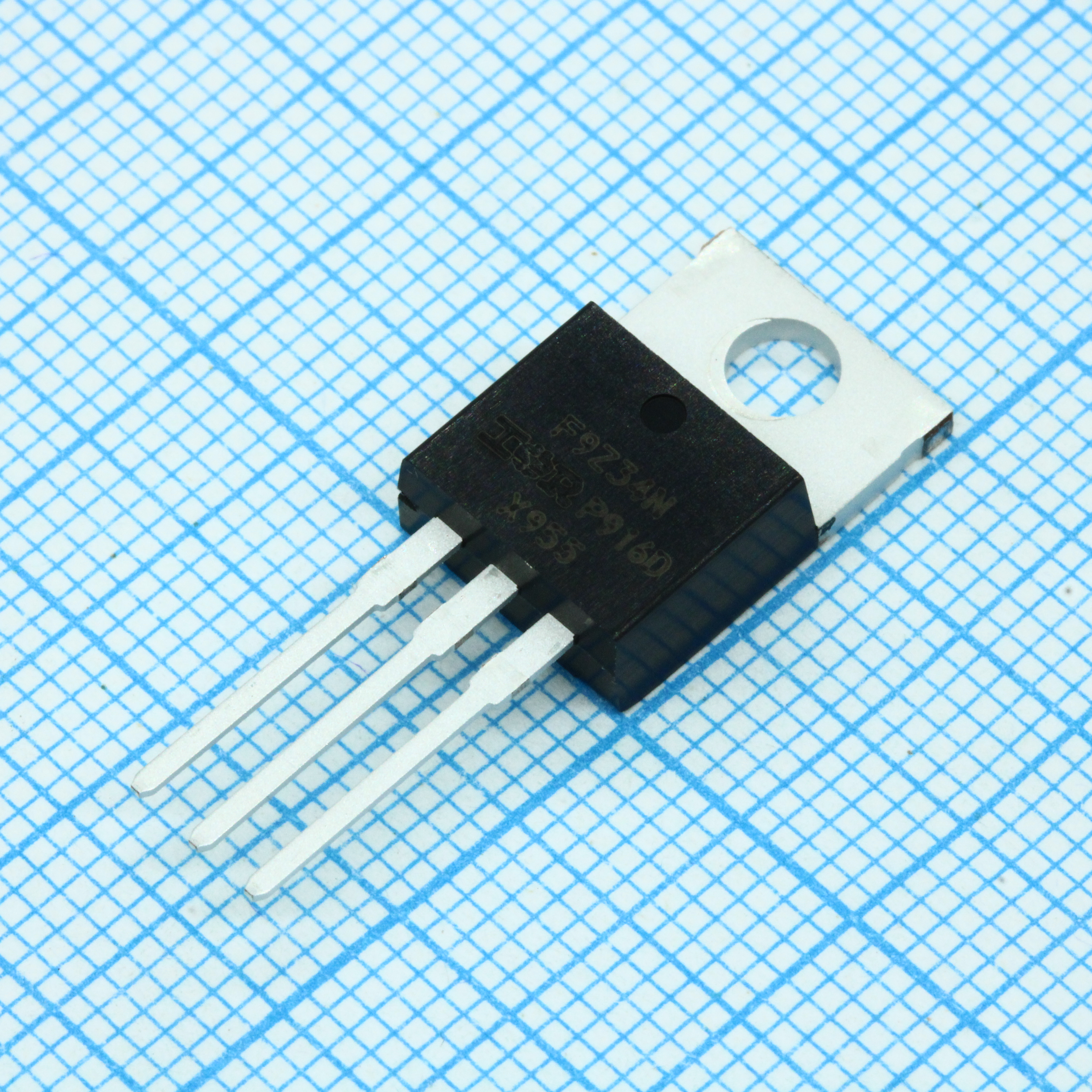 Фото IRF9Z34N Infineon Technologies — IRF9Z34NPBF