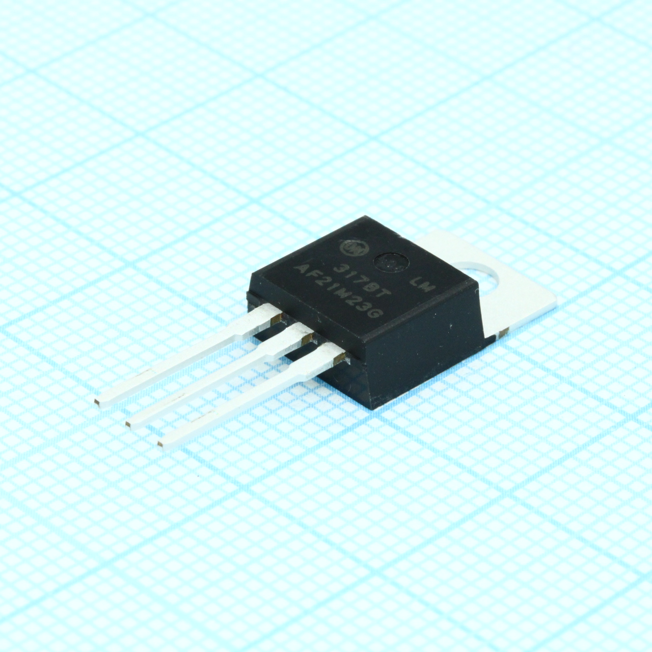 Фото LM317TO220 ON Semiconductor — LM317BTG — Стабилизаторы линейные — ON Semiconductor