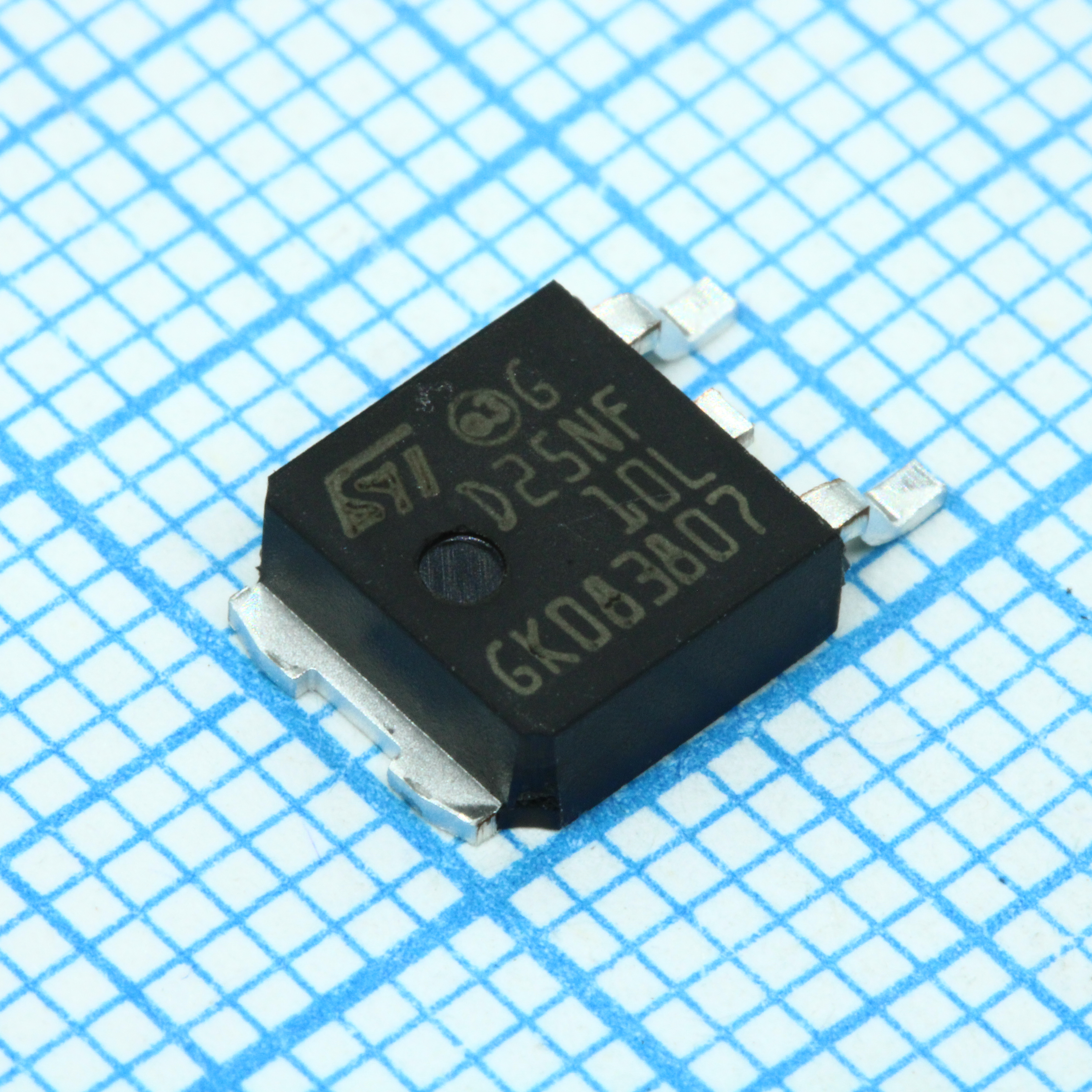 Фото STD25NF10LT4 ST Microelectronics — STD25NF10LT4 — Одиночные MOSFET транзисторы — ST Microelectronics