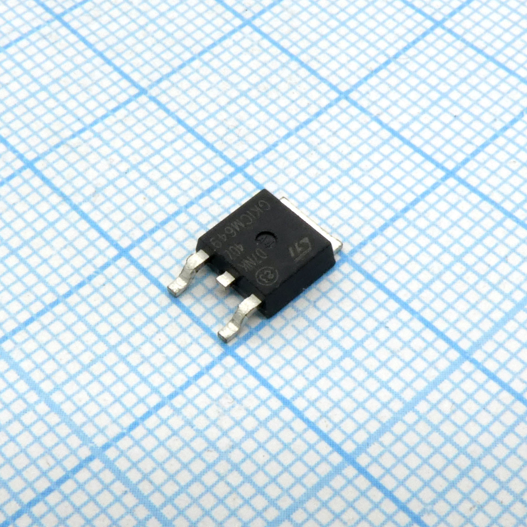 Фото STD7NK40ZT4 ST Microelectronics — STD7NK40ZT4 — Одиночные MOSFET транзисторы — ST Microelectronics