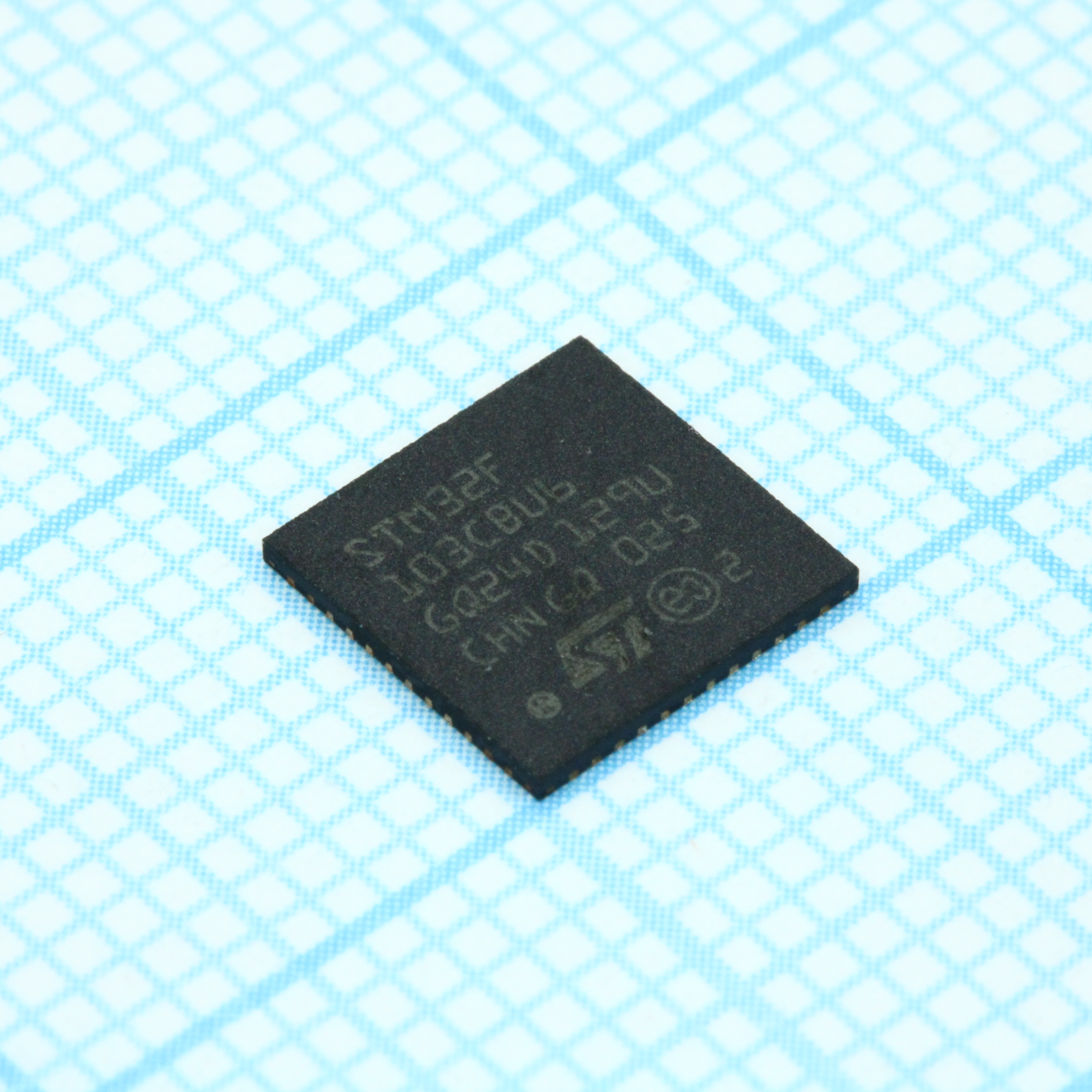 Фото STM32F103CBU6 ST Microelectronics — STM32F103CBU6 — Микроконтроллеры STM — ST Microelectronics
