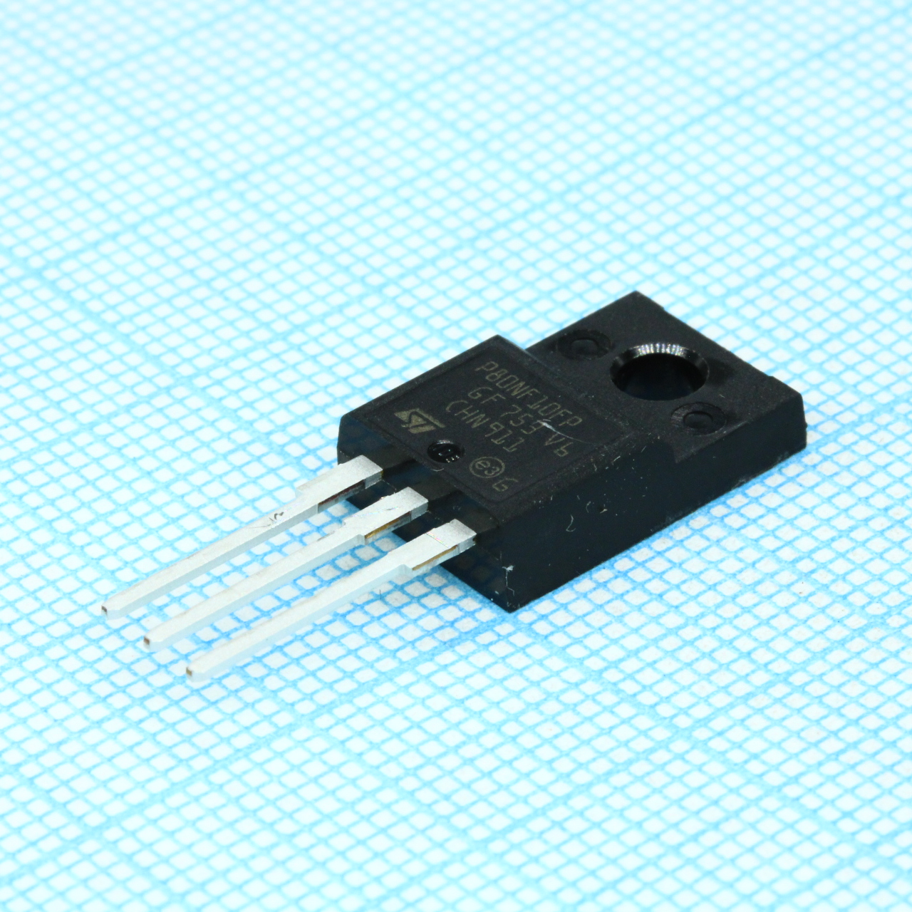 Фото STP80NF10FP ST Microelectronics — STP80NF10FP — Одиночные MOSFET транзисторы — ST Microelectronics