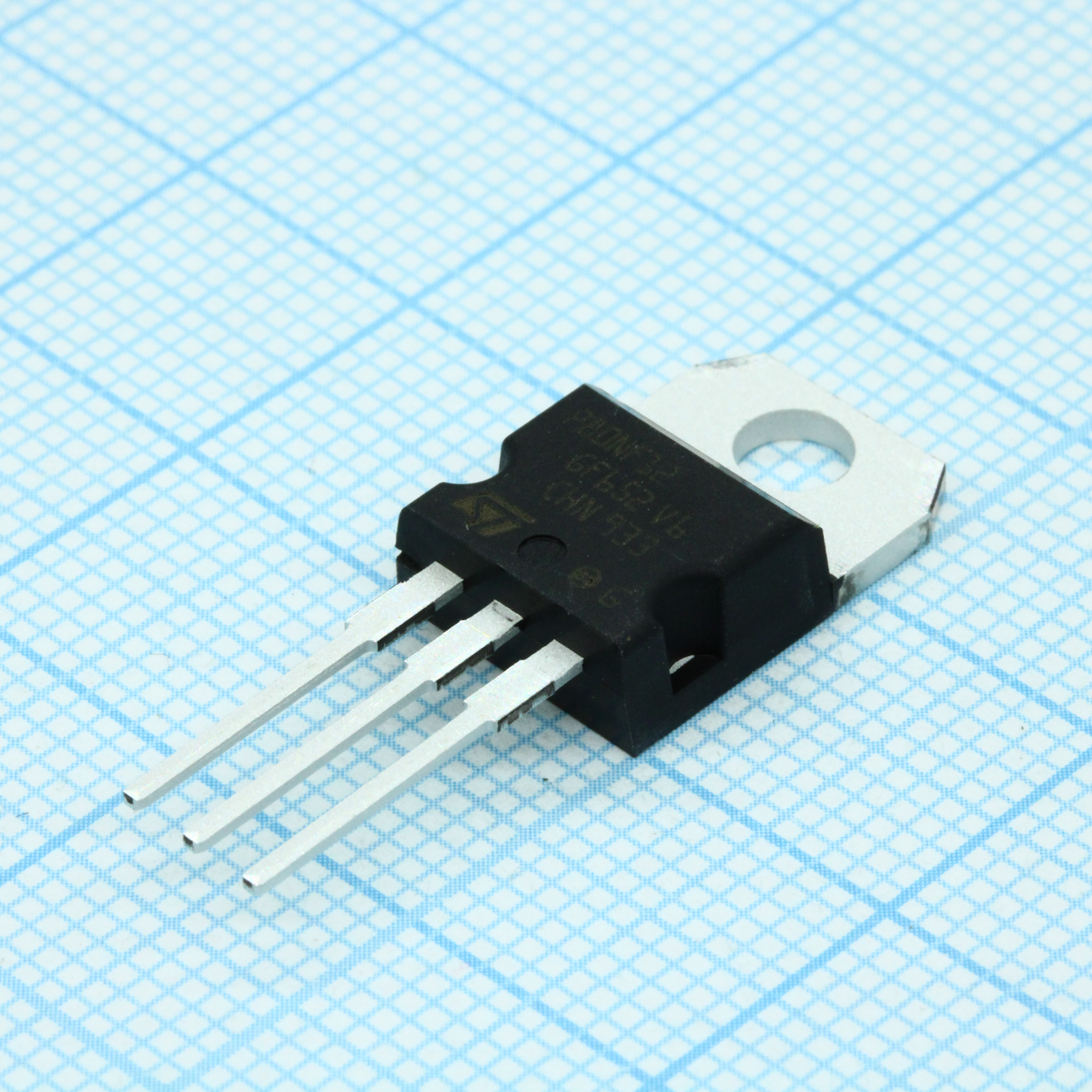 Фото STP80NF12 ST Microelectronics — STP80NF12 — Одиночные MOSFET транзисторы — ST Microelectronics
