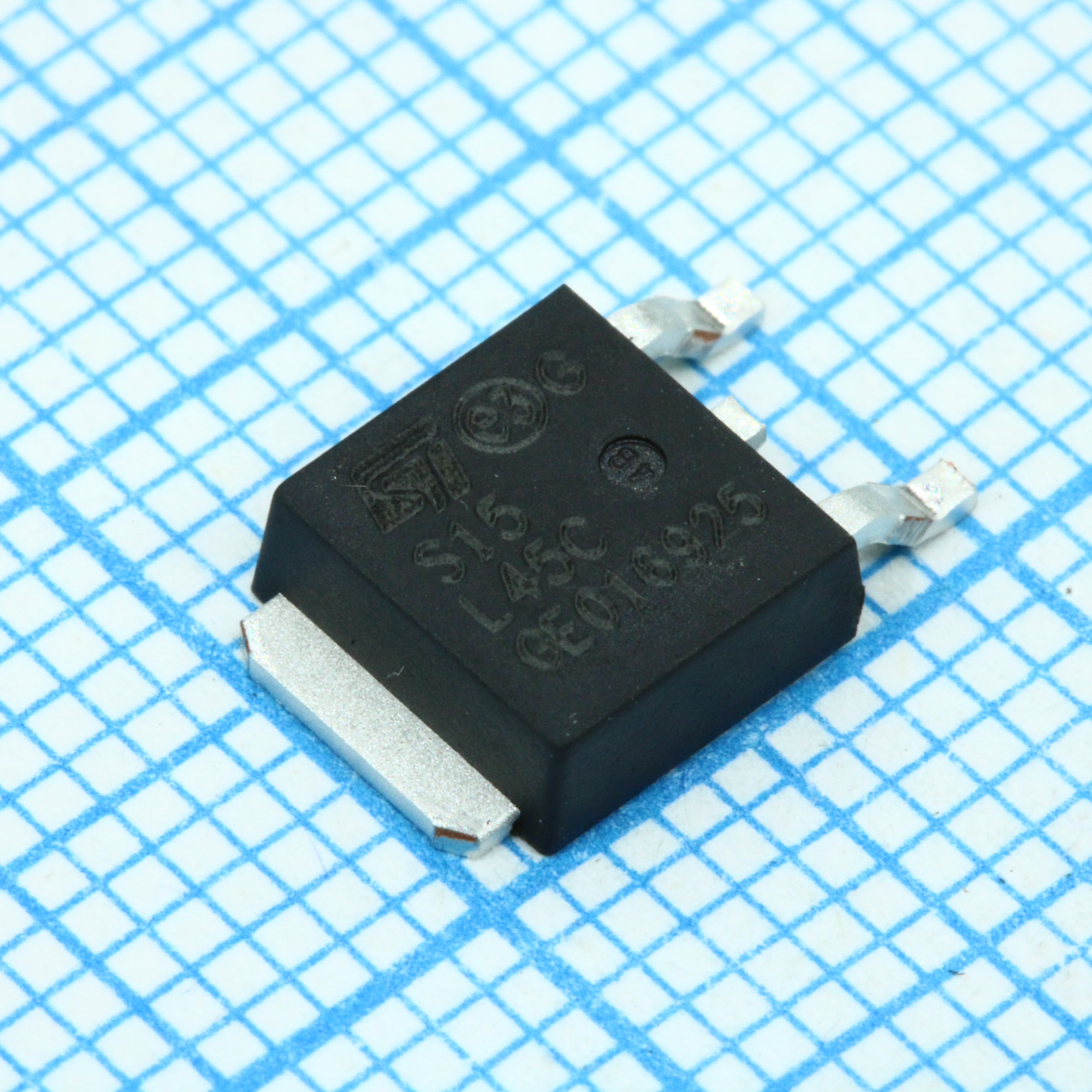 Фото Шоттки х2 045V ST Microelectronics — STPS15L45CB-TR — Сборки диодов Шоттки — ST Microelectronics