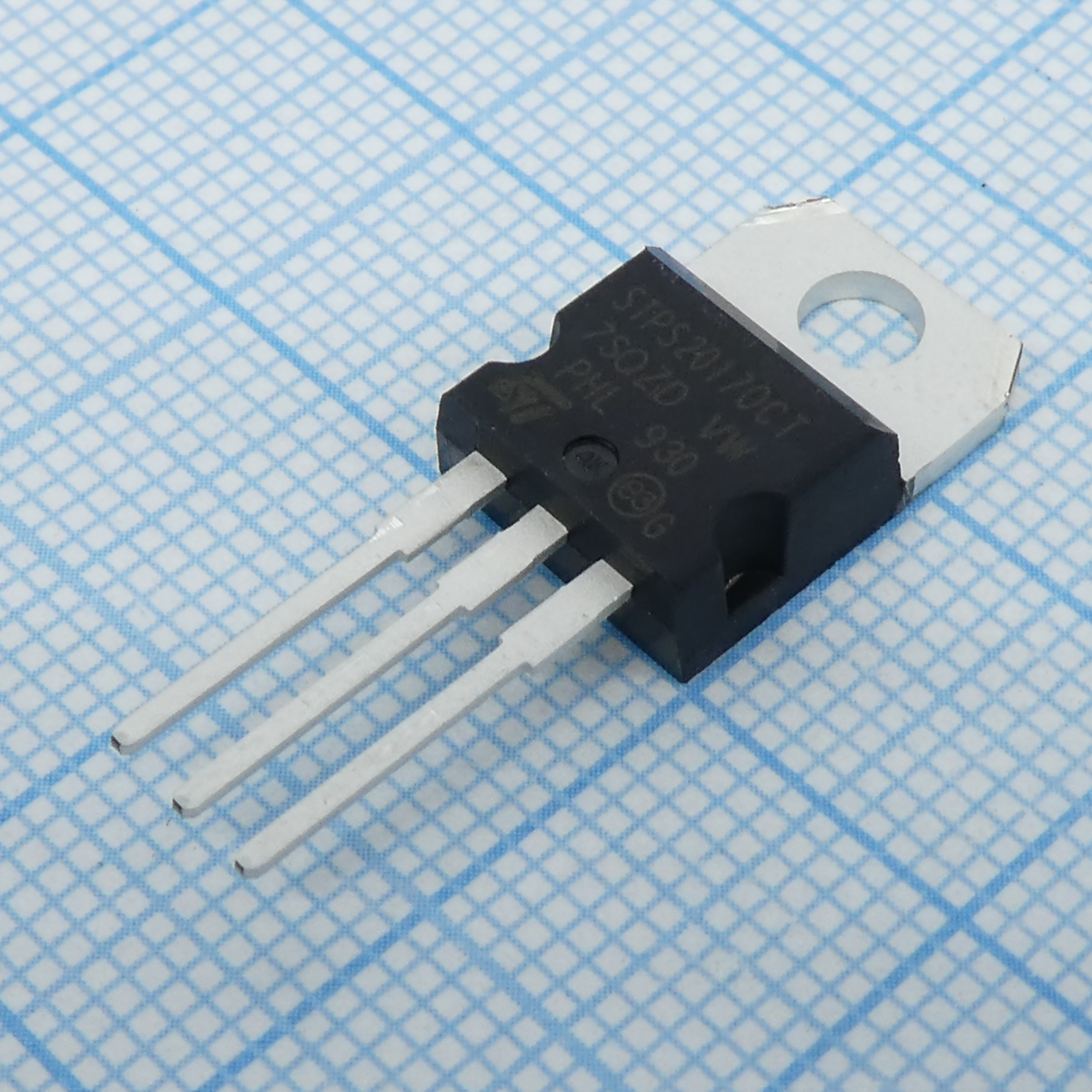 Фото Шоттки х2 170V ST Microelectronics — STPS20170CT — Сборки диодов Шоттки — ST Microelectronics