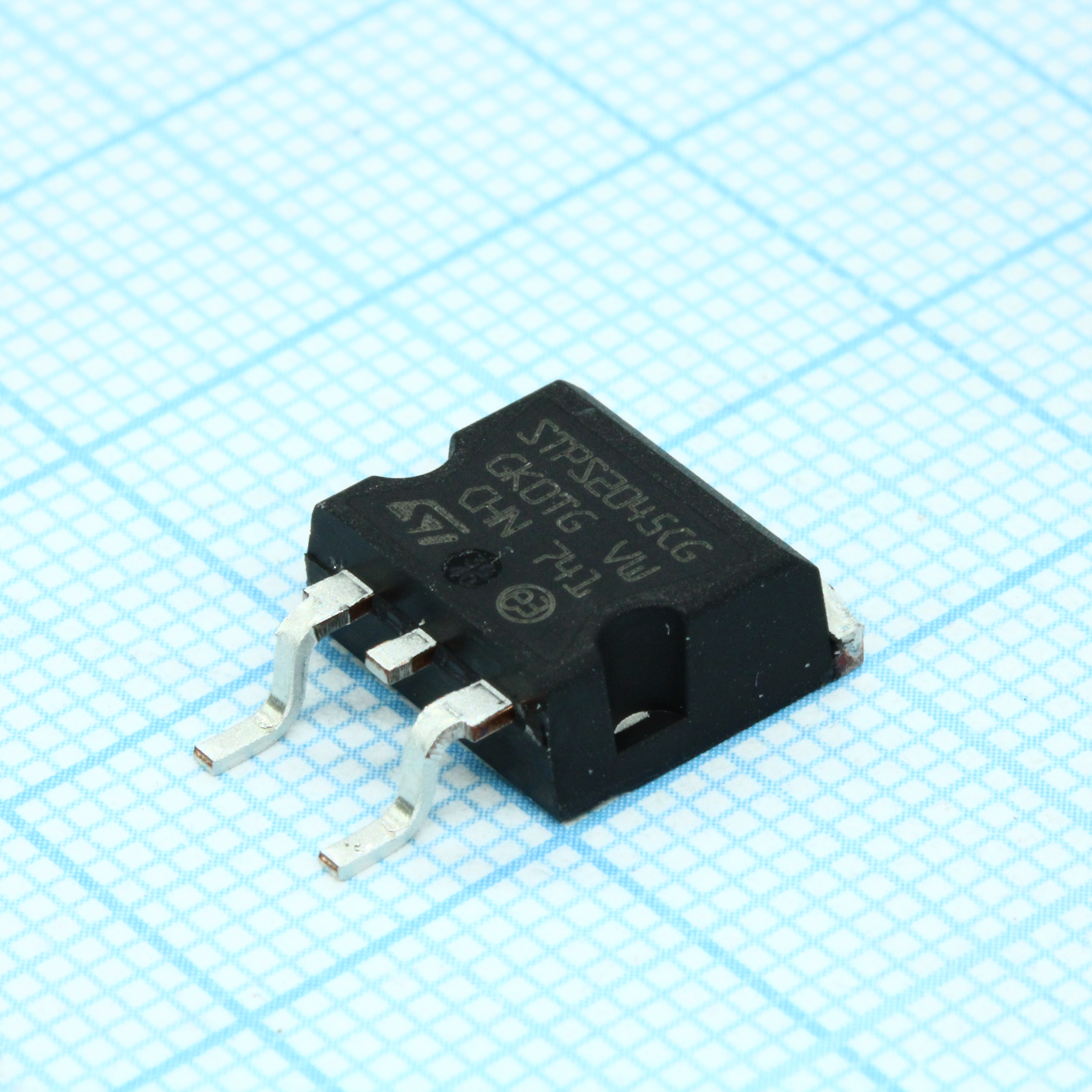 Фото Шоттки х2 045V ST Microelectronics — STPS2045CG-TR — Сборки диодов Шоттки — ST Microelectronics