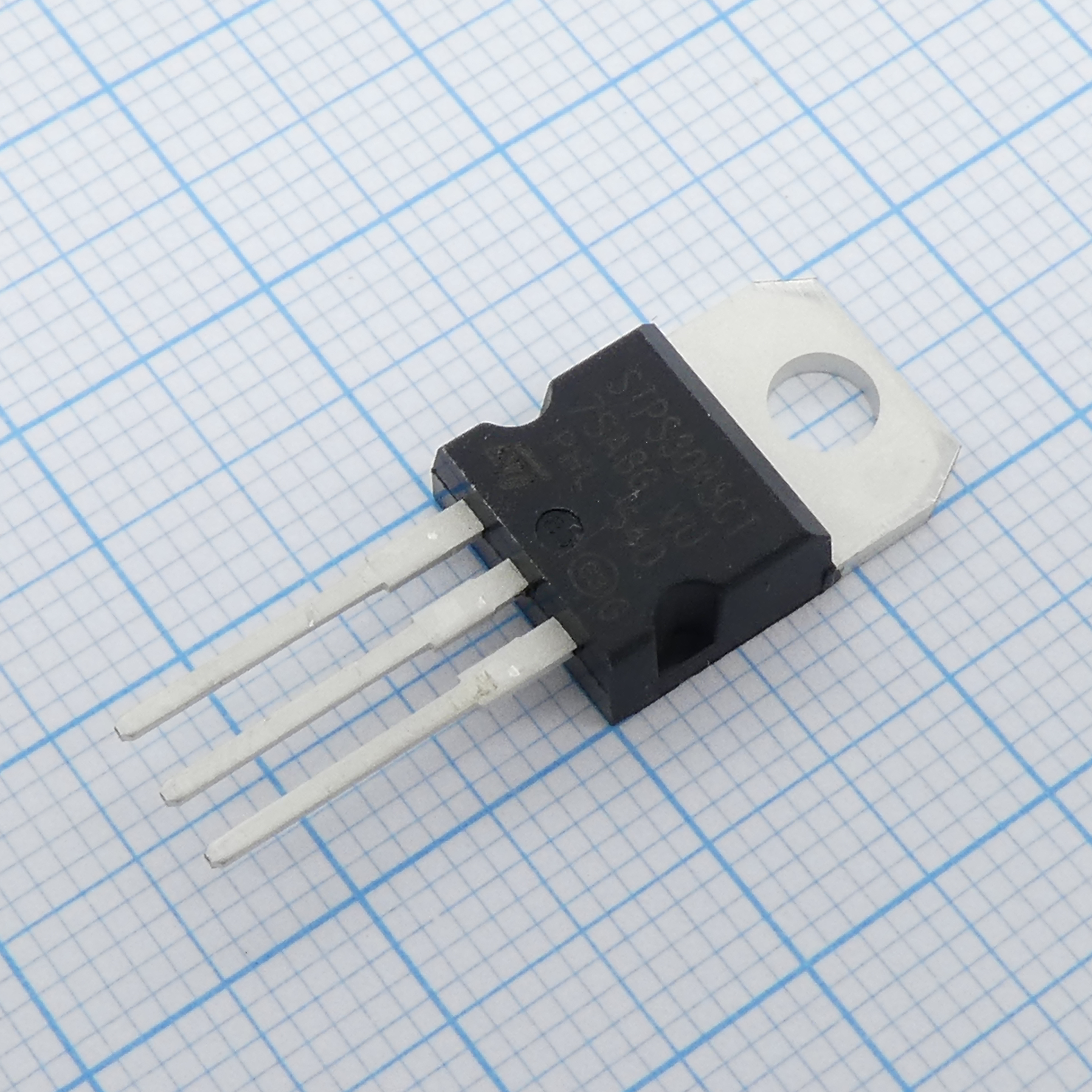 Фото Шоттки х2 045V ST Microelectronics — STPS3045CT — Сборки диодов Шоттки — ST Microelectronics