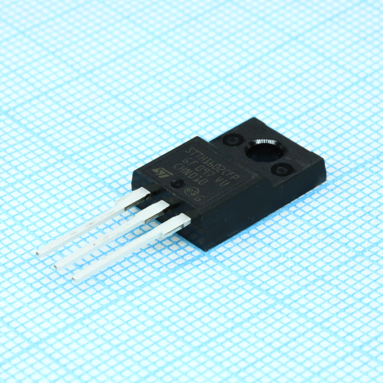 Фото STTH1602CFP ST Microelectronics — STTH1602CFP — Диодные сборки — ST Microelectronics