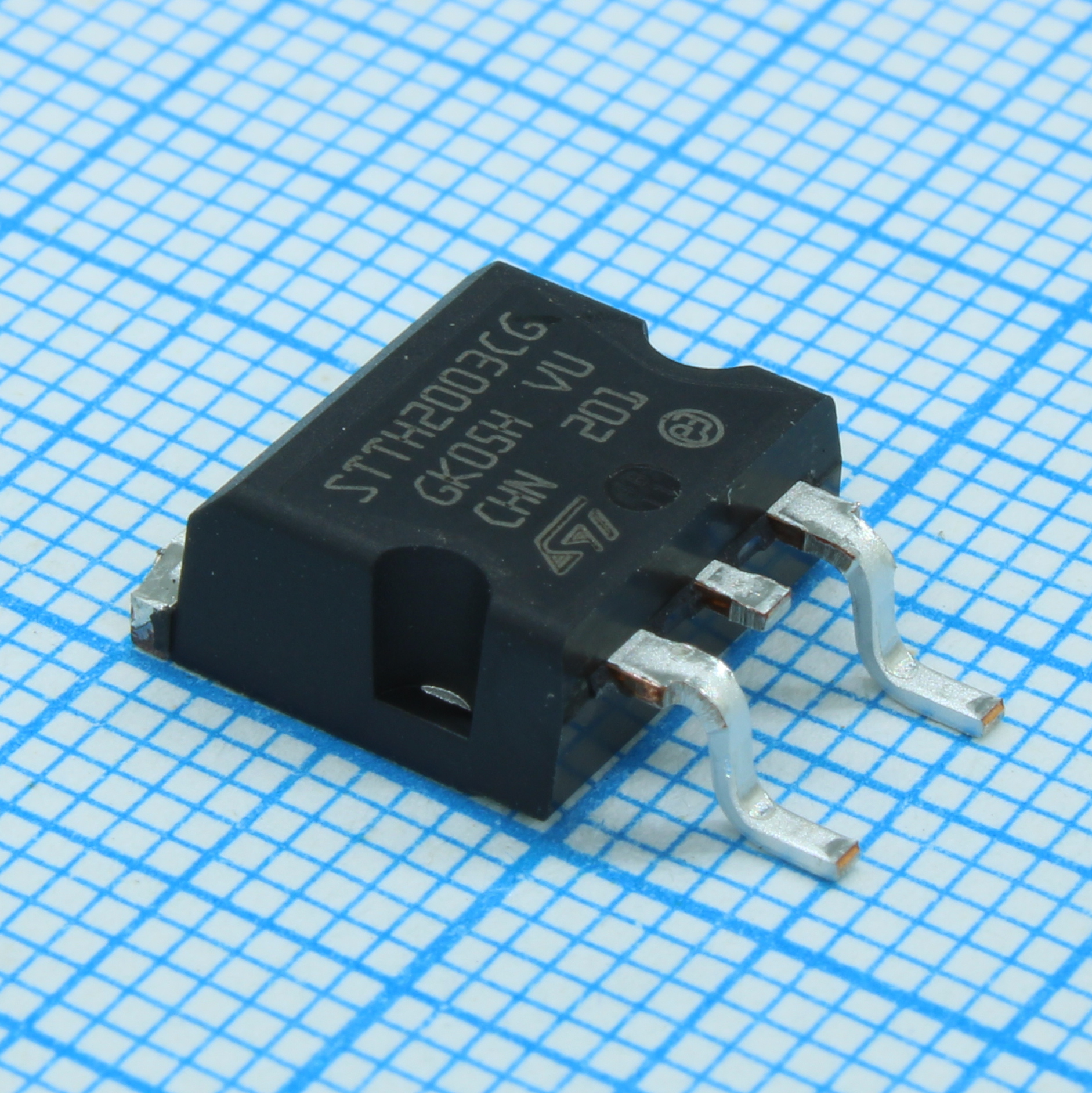 Фото STTH2003CG-TR ST Microelectronics — STTH2003CG-TR — Диодные сборки — ST Microelectronics