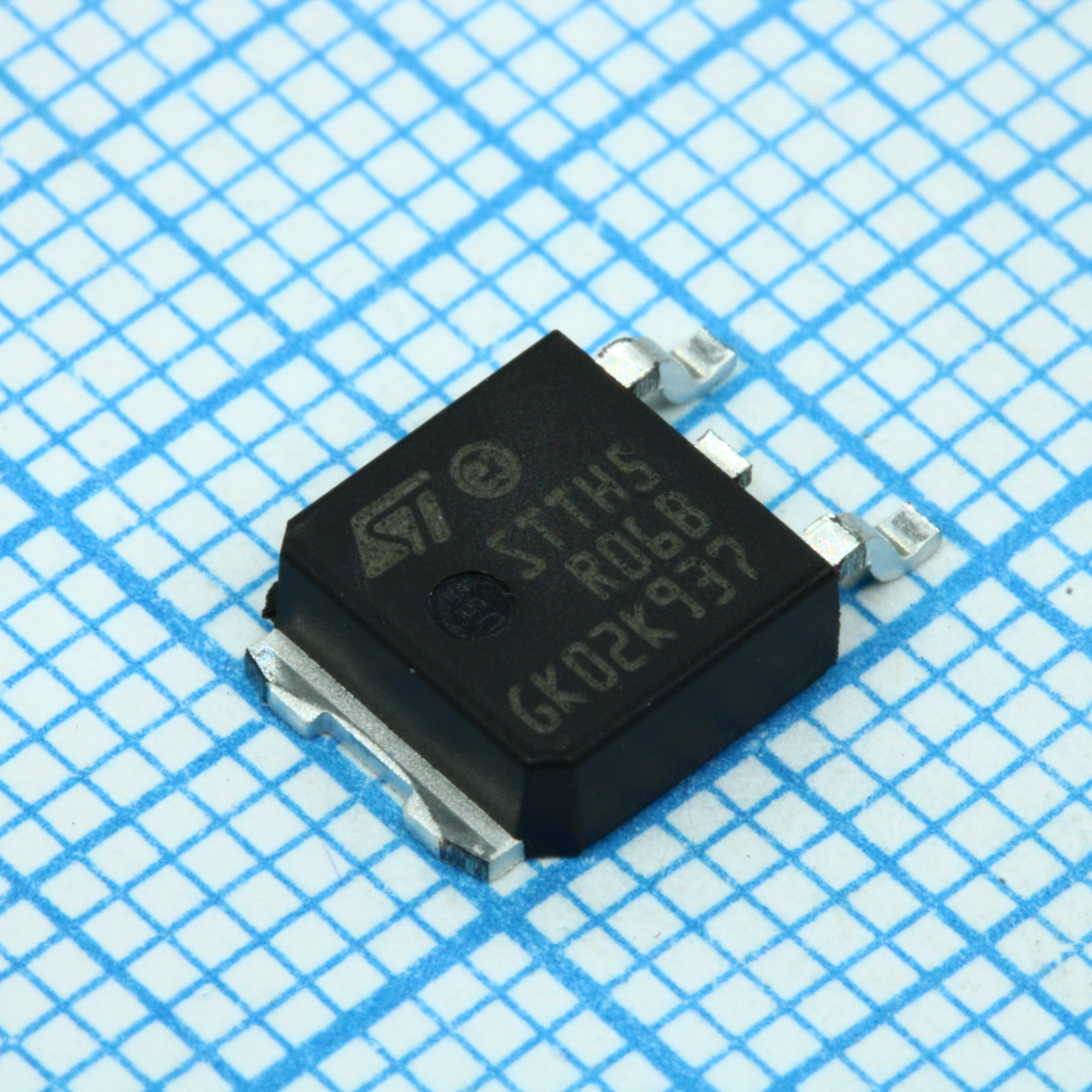 Фото STTH5R06B ST Microelectronics — STTH5R06B — Одиночные диоды — ST Microelectronics