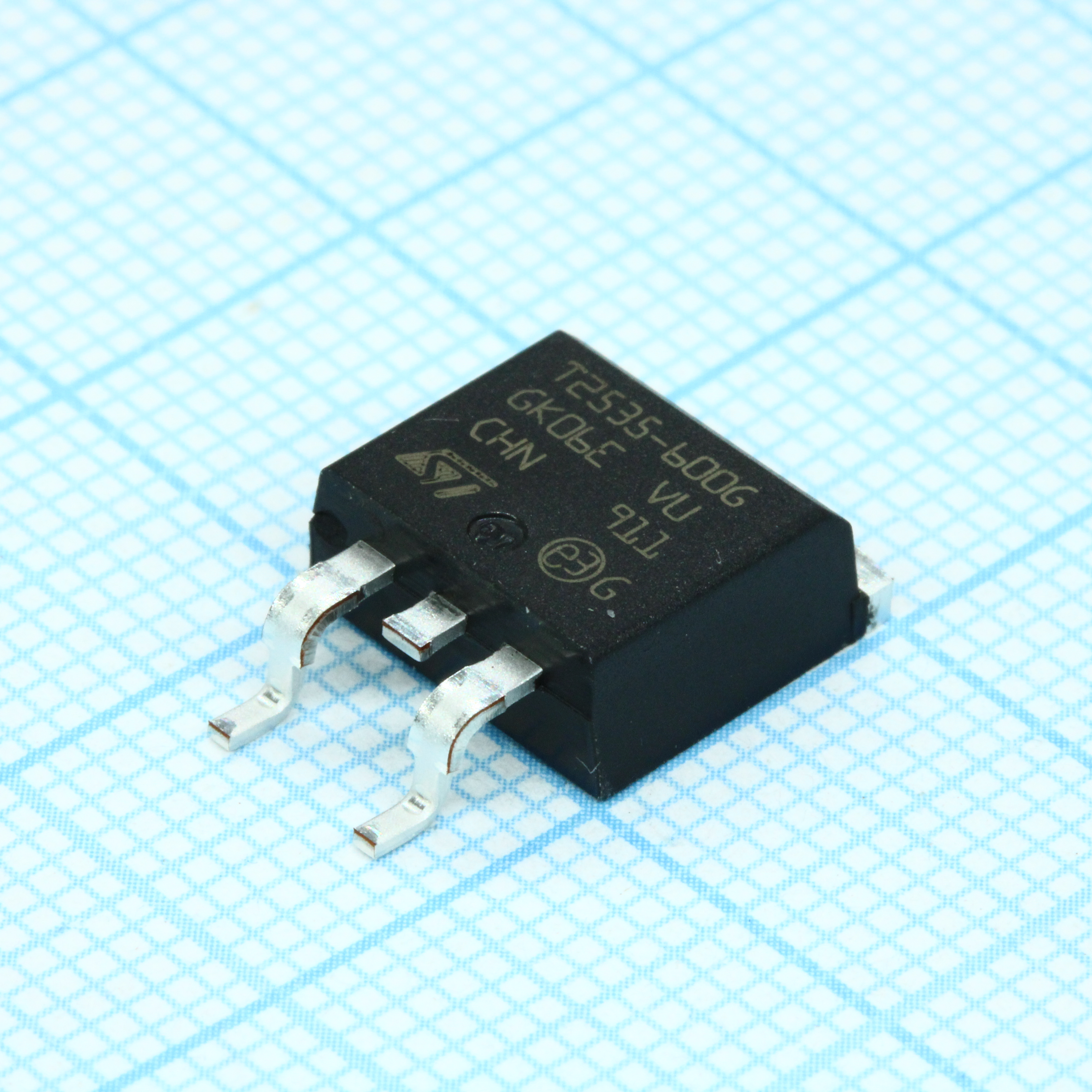 Фото T2535-600G-TR ST Microelectronics — T2535-600G-TR — Симисторы (Triac) — ST Microelectronics