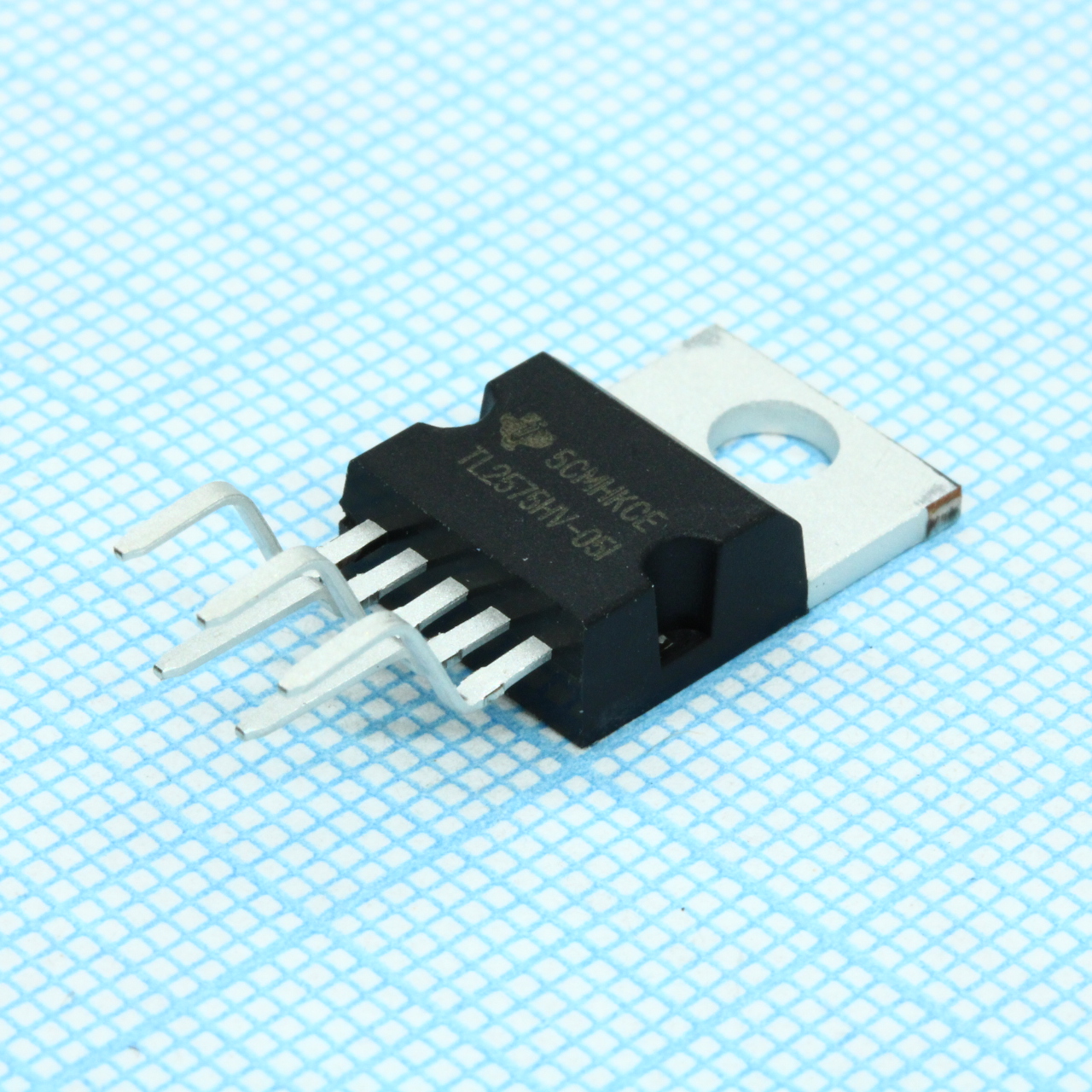Фото TL2575HV-05IKV Texas Instruments — TL2575HV-05IKV — Импульсные преобразователи — Texas Instruments