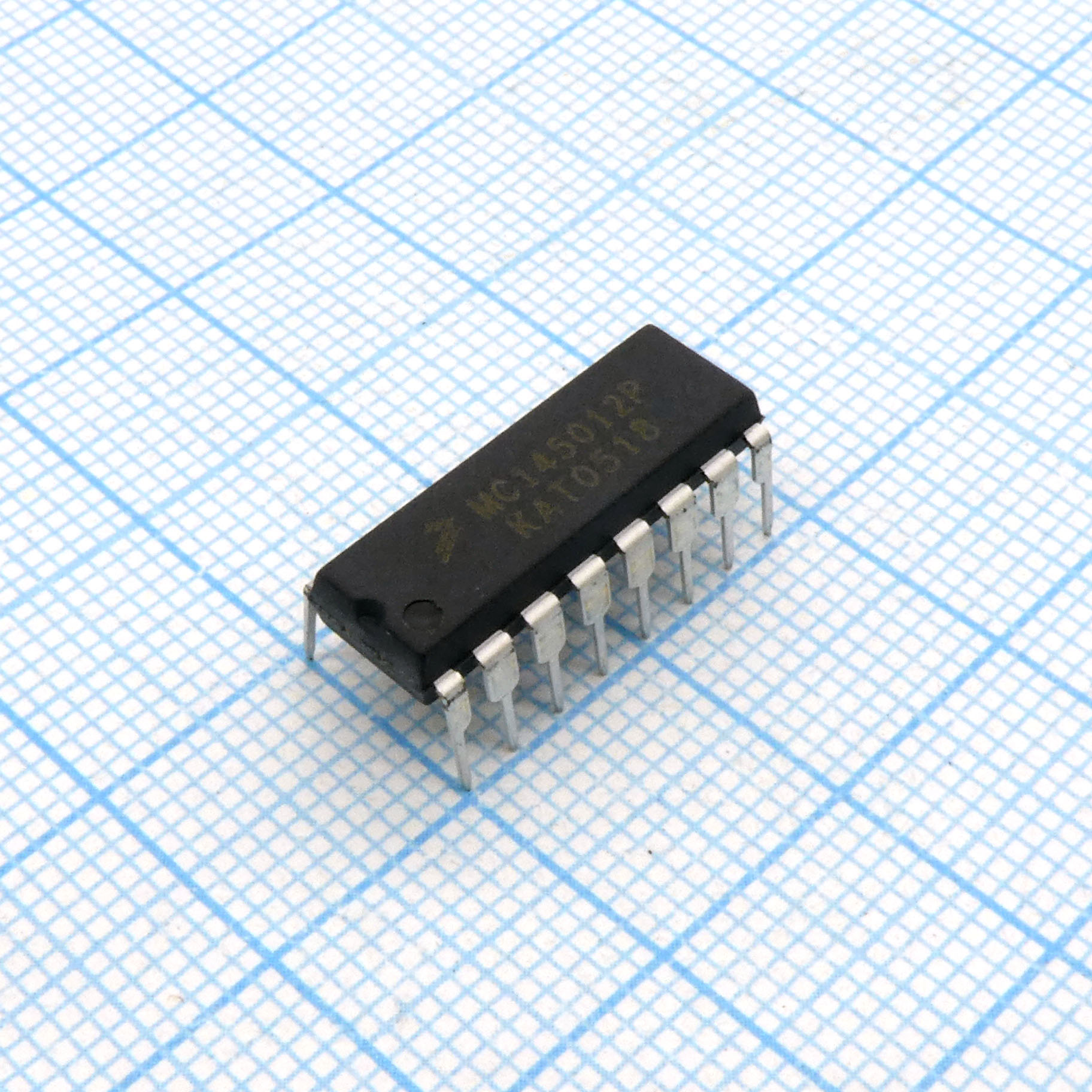 Фото MC145012P NXP / Philips — MC145012P — Интерфейсы Датчиков и Детекторов — NXP / Philips