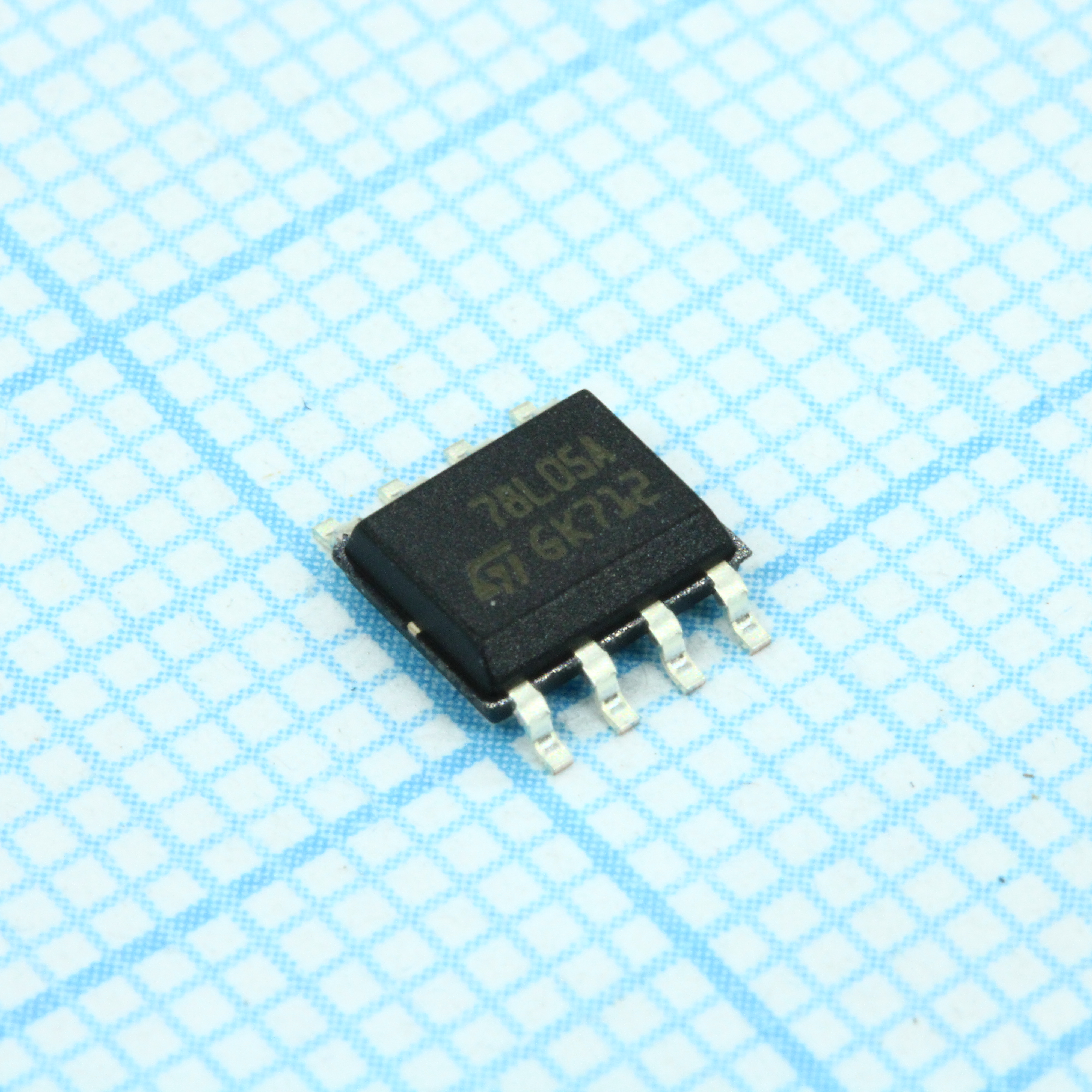 Фото 78L05SO8 ST Microelectronics — L78L05ACD13TR