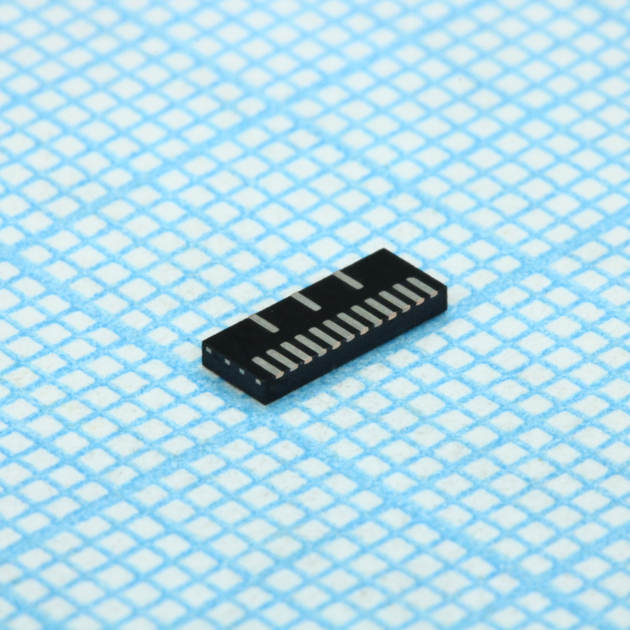 Фото TPD8S009DSMR Texas Instruments — TPD8S009DSMR — Сборки ESD диодов — Texas Instruments