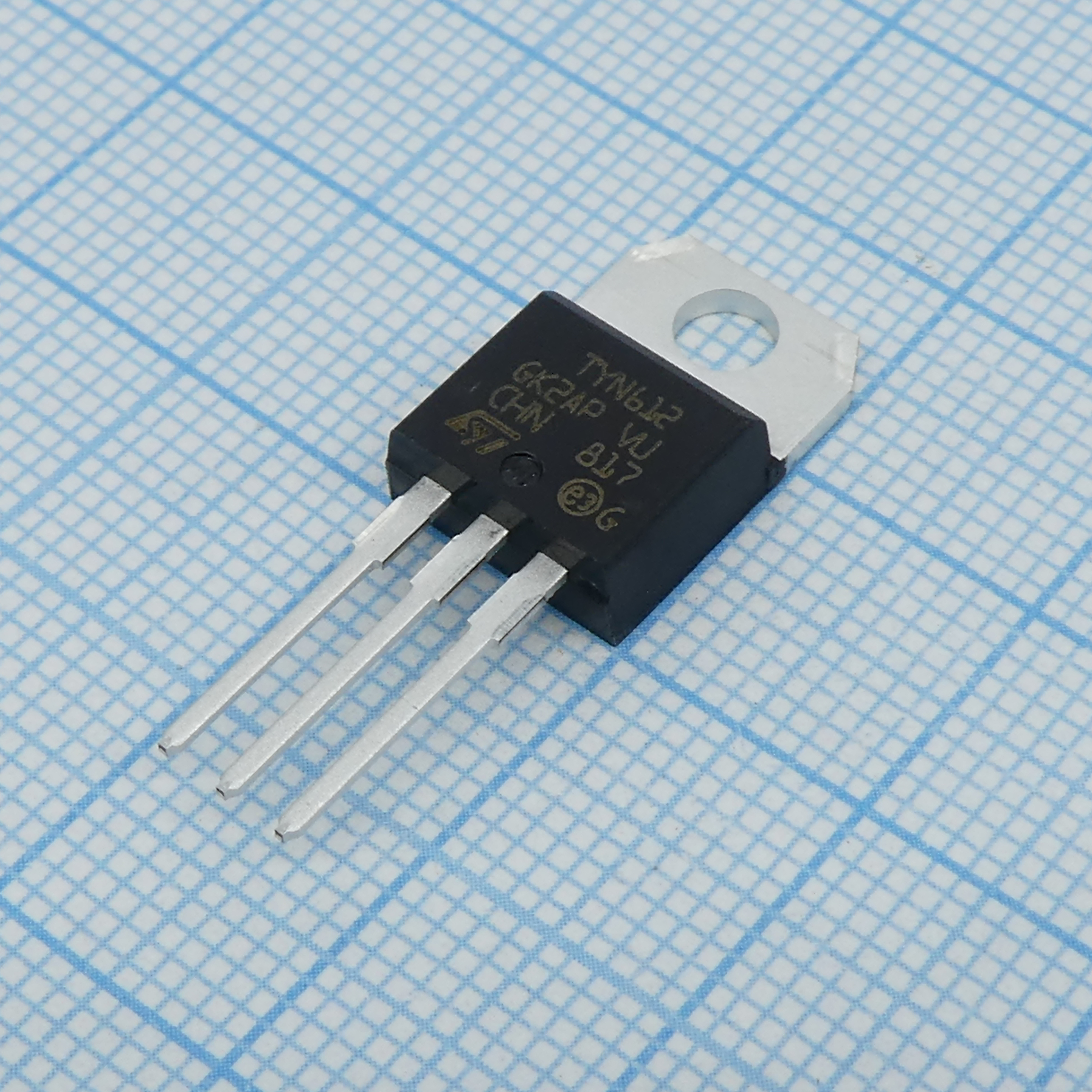 Фото TYN612RG ST Microelectronics — TYN612RG — Тиристоры (SCR) — ST Microelectronics