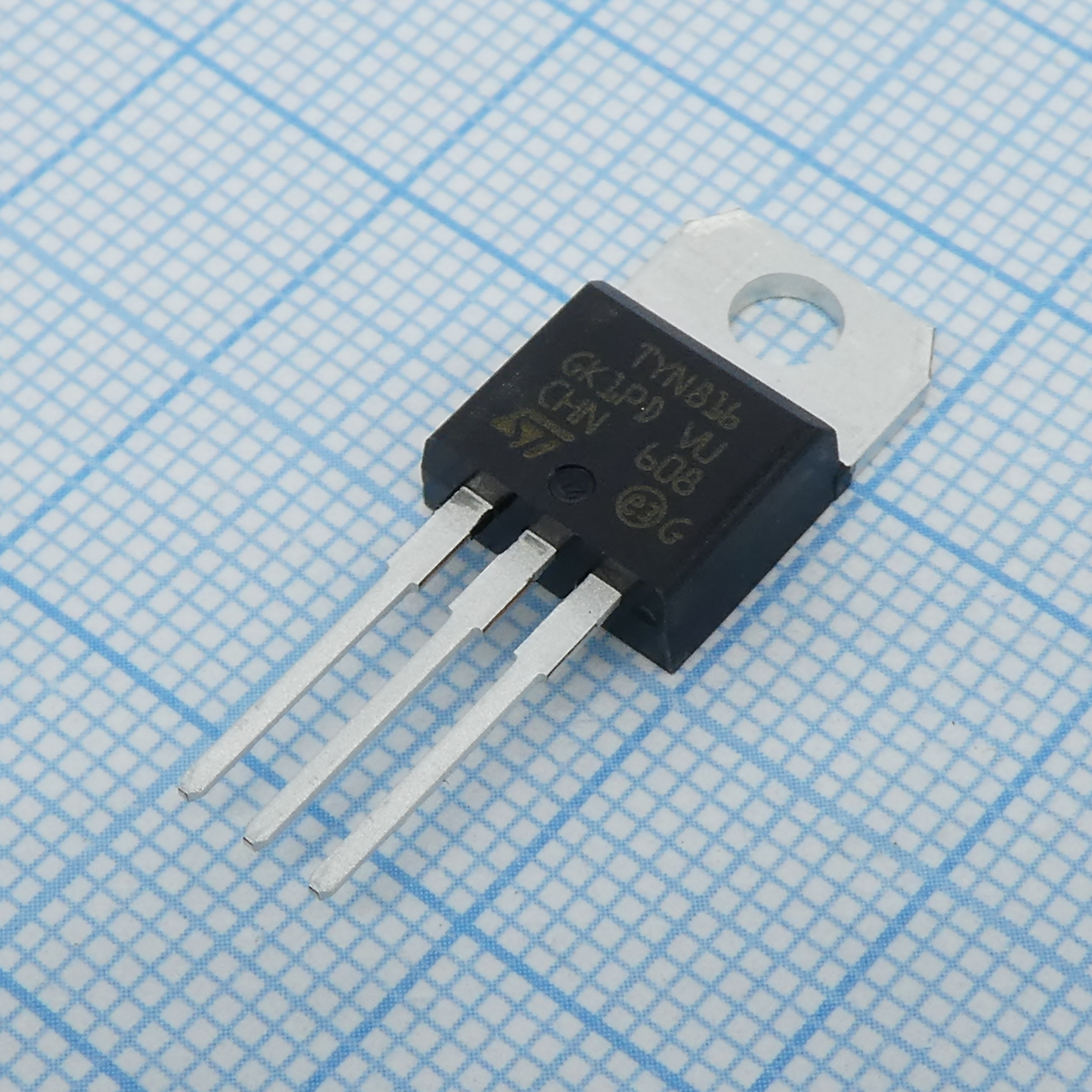 Фото TYN816RG ST Microelectronics — TYN816RG — Тиристоры (SCR) — ST Microelectronics