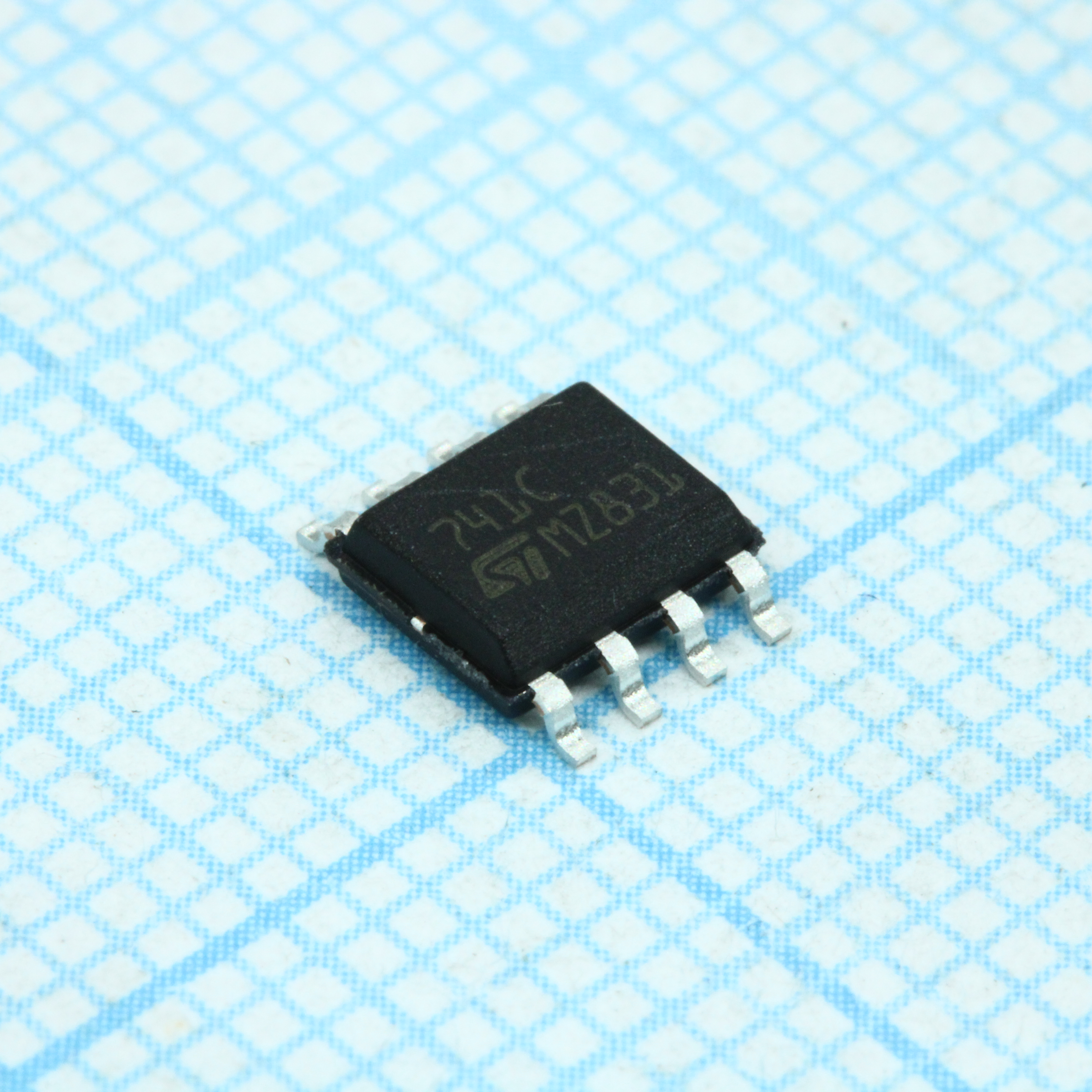 Фото UA741CDT ST Microelectronics — UA741CDT — Операционные усилители — ST Microelectronics