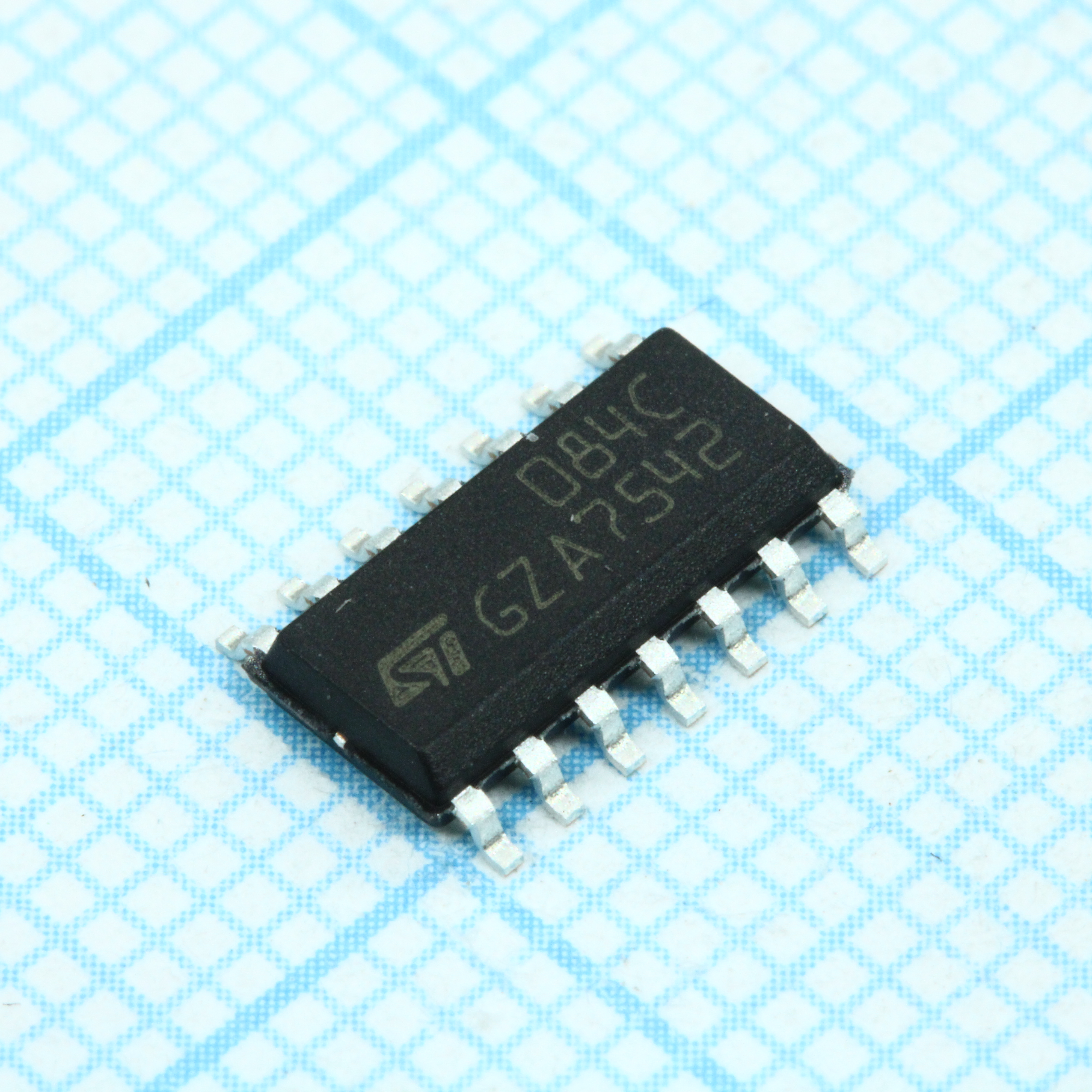 Фото TL084CD ST Microelectronics — TL084CDT