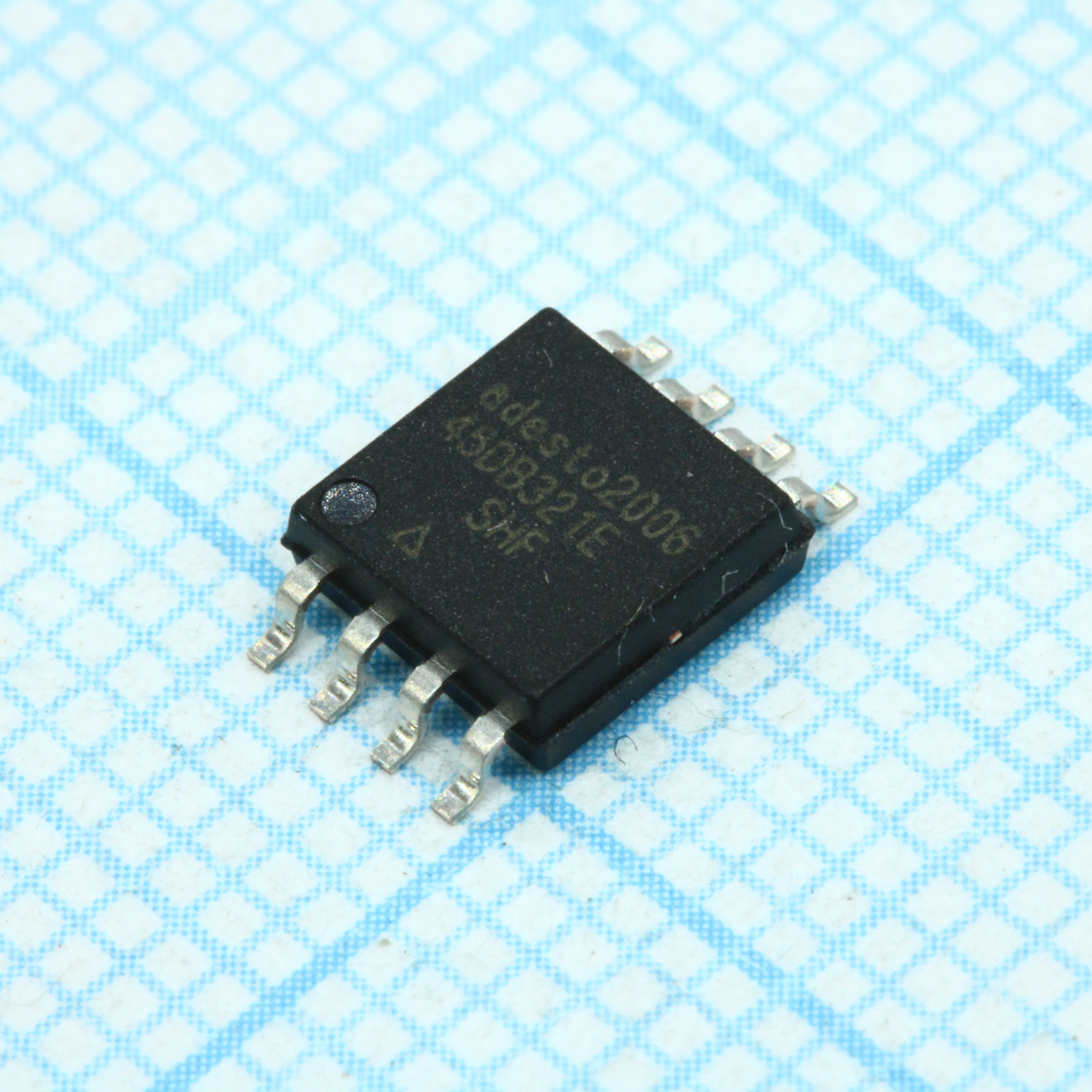 Фото 45DB321E-SHF-T Renesas — AT45DB321E-SHF-T