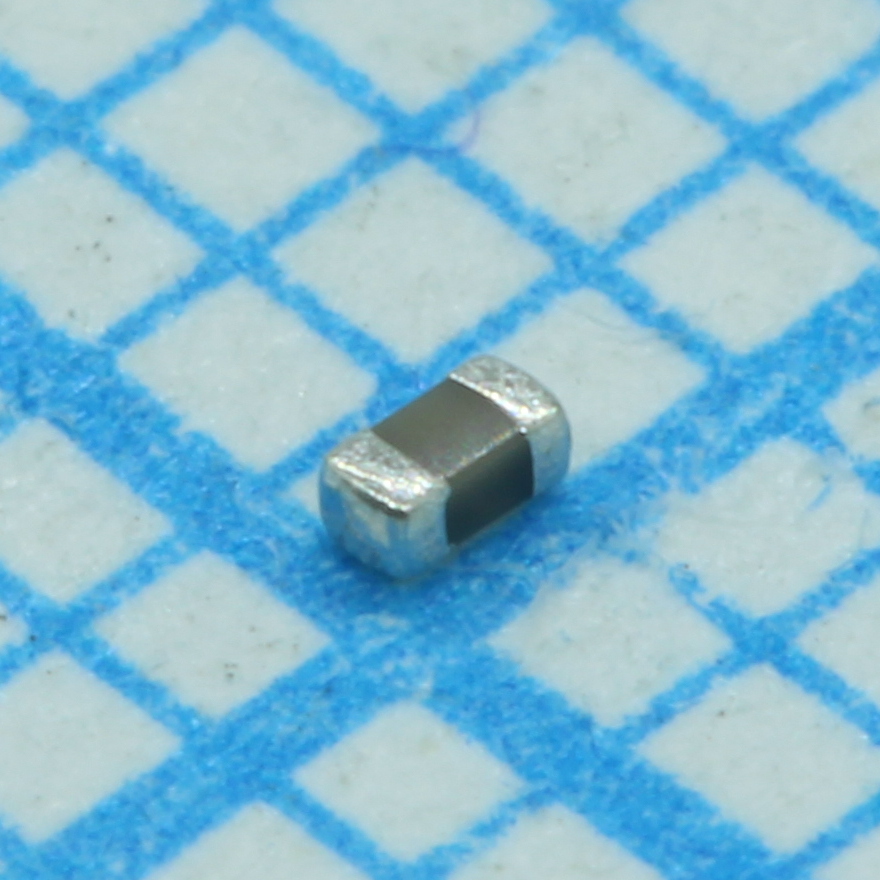 Фото ип 0402   470pF X7R 50V 10% VISHAY — VJ0402Y471KXAAC — Конденсаторы керамические SMD — VISHAY