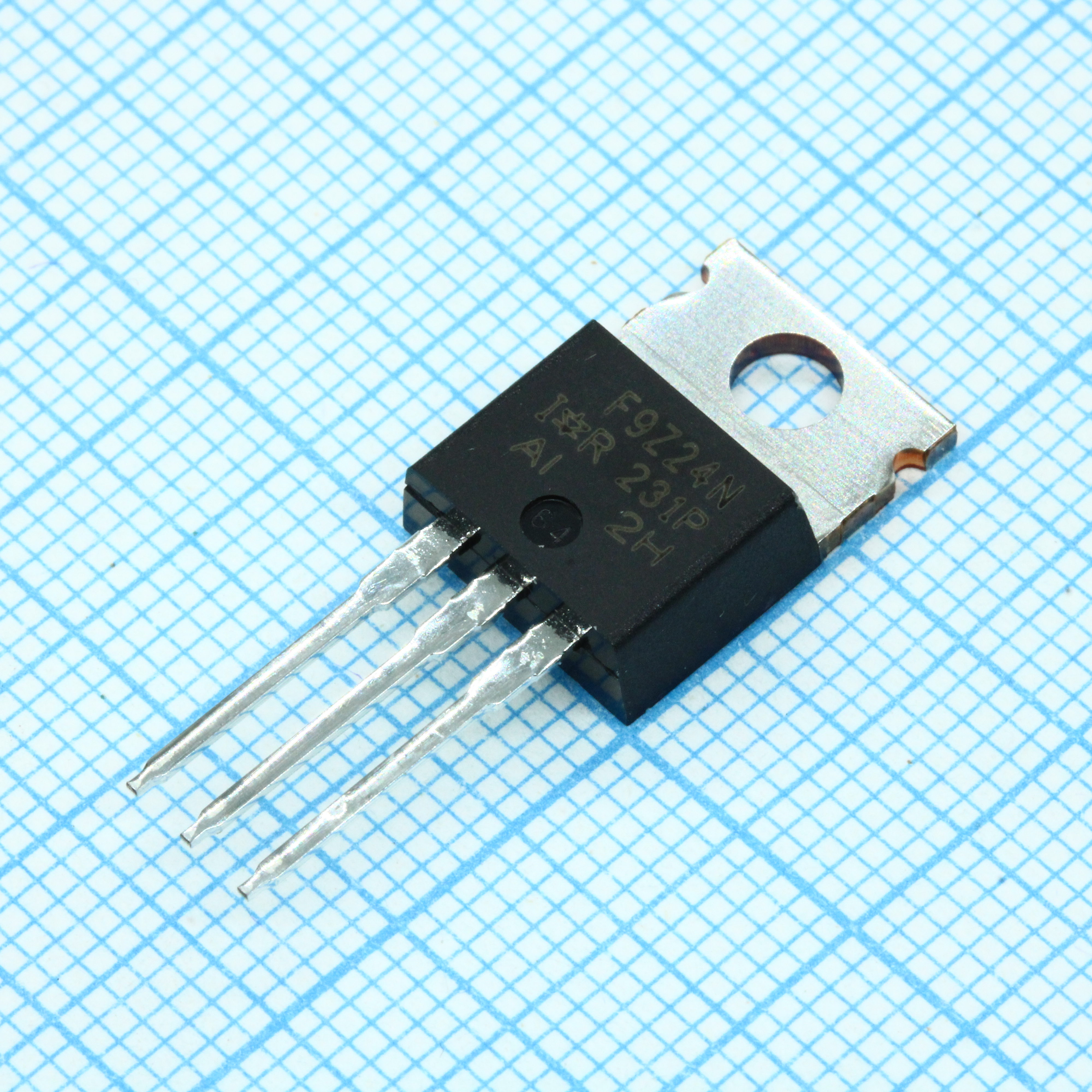 Фото IRF9Z24N Infineon Technologies — IRF9Z24NPBF