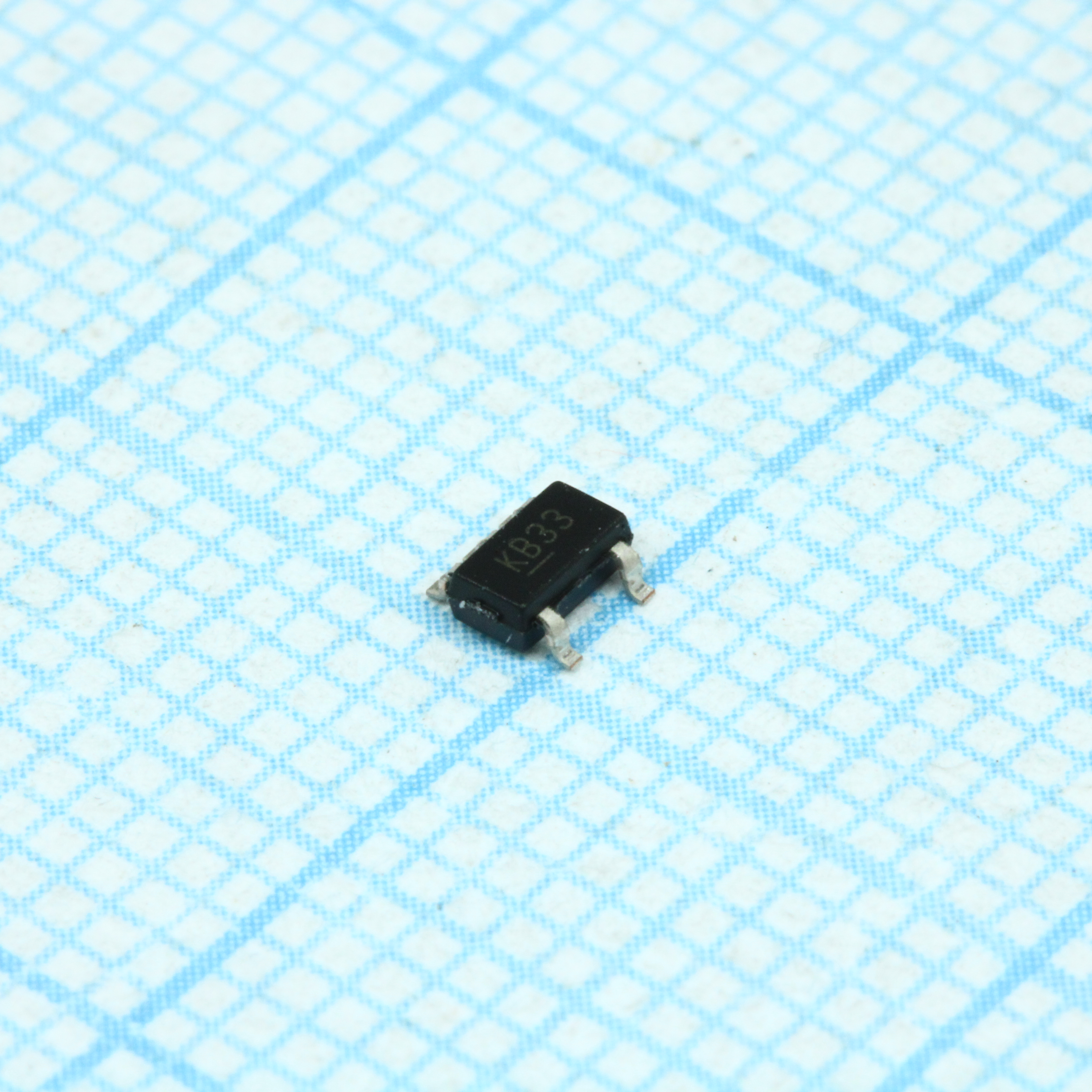 Фото MIC5205-3.3YM5-TR Microchip Technology Inc. — MIC5205-3.3YM5-TR — Стабилизаторы линейные — Microchip Technology Inc.