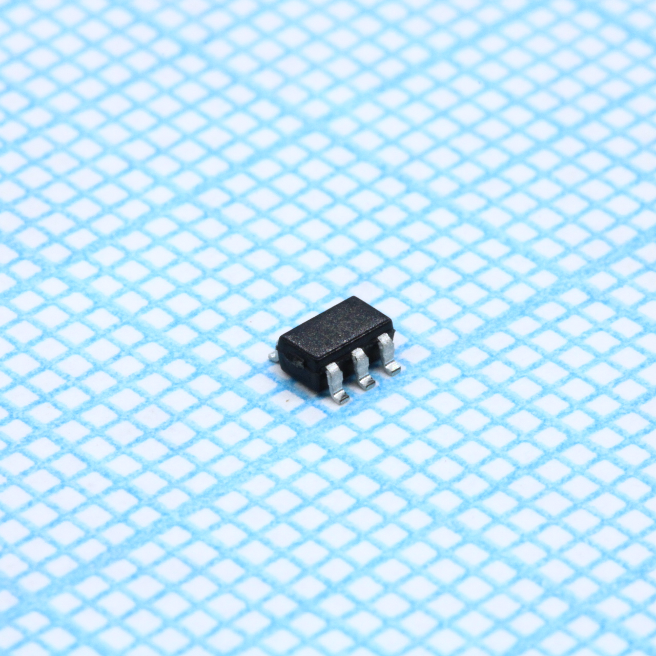 Фото IR1161LTRPBF Infineon Technologies — IR1161LTRPBF — Специализированные микросхемы питания — Infineon Technologies