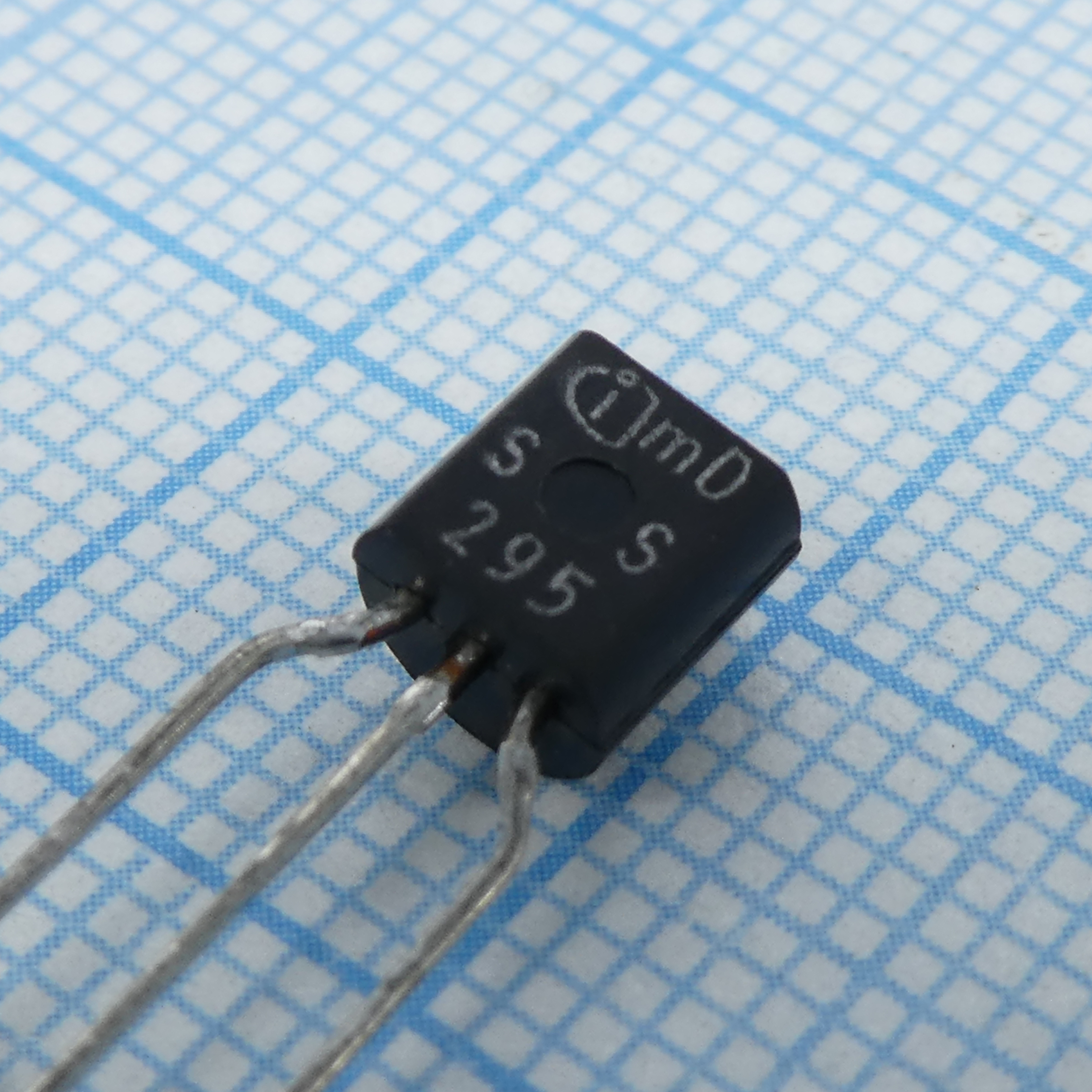 Фото BSS295 Infineon Technologies — BSS295 — Одиночные MOSFET транзисторы — Infineon Technologies